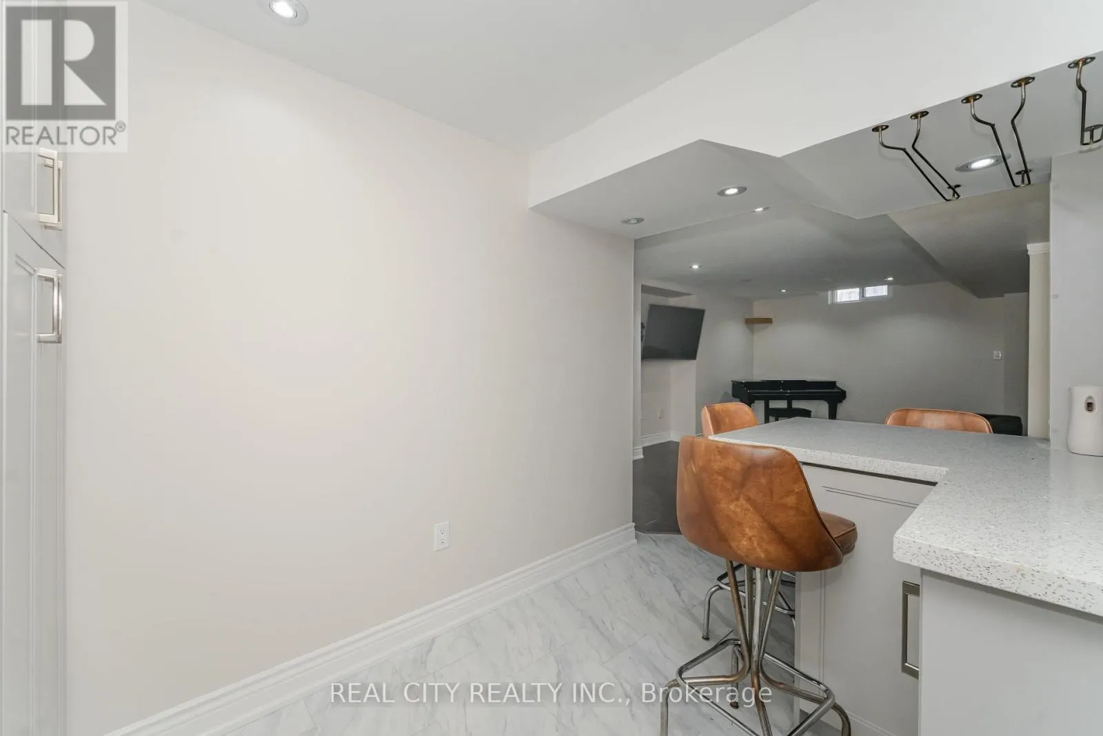 36 JEREMY PLACE