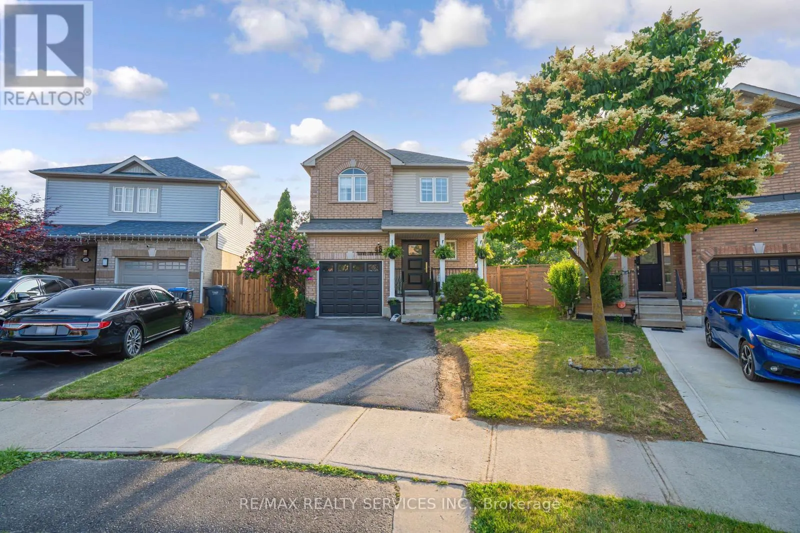 46 OAKMEADOW DRIVE