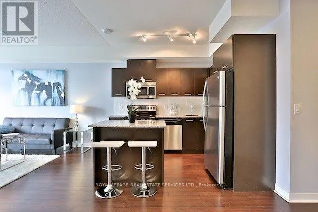 903 - 360 SQUARE ONE DRIVE