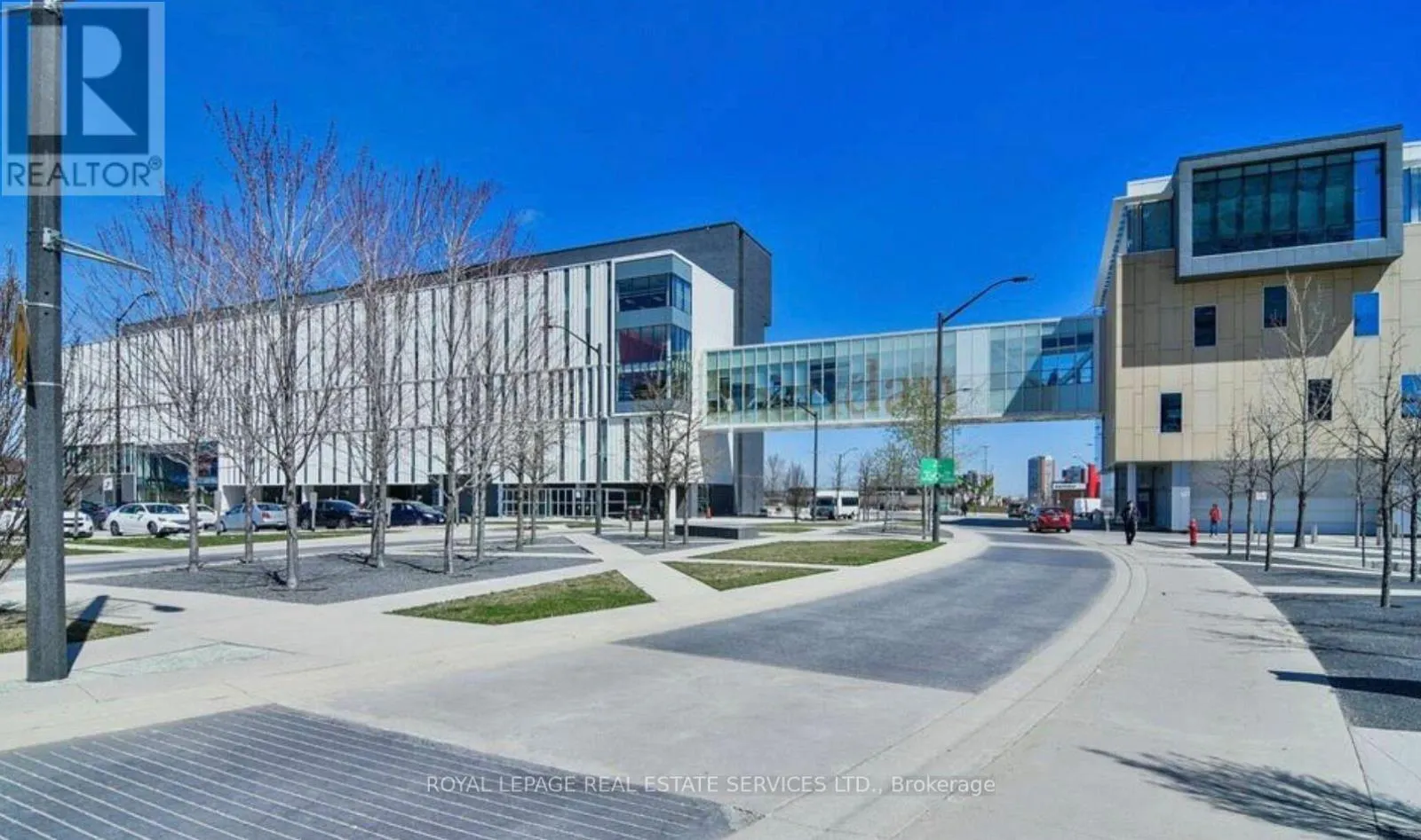 903 - 360 SQUARE ONE DRIVE