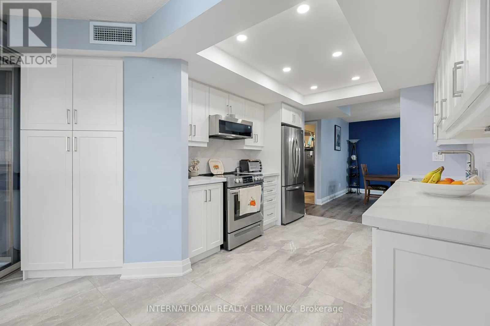 1706 - 55 KINGSBRIDGE GARDEN CIRCLE