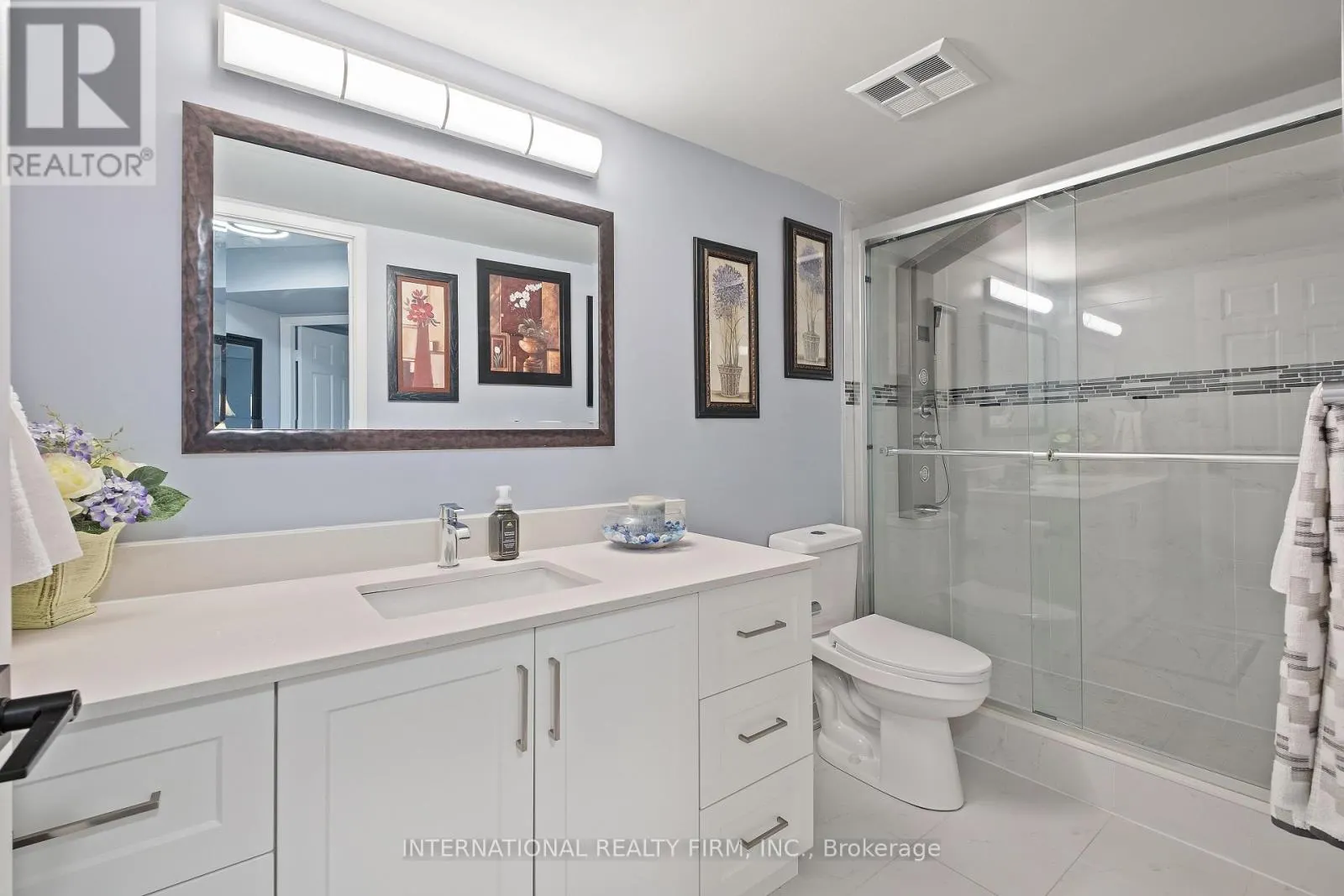 1706 - 55 KINGSBRIDGE GARDEN CIRCLE