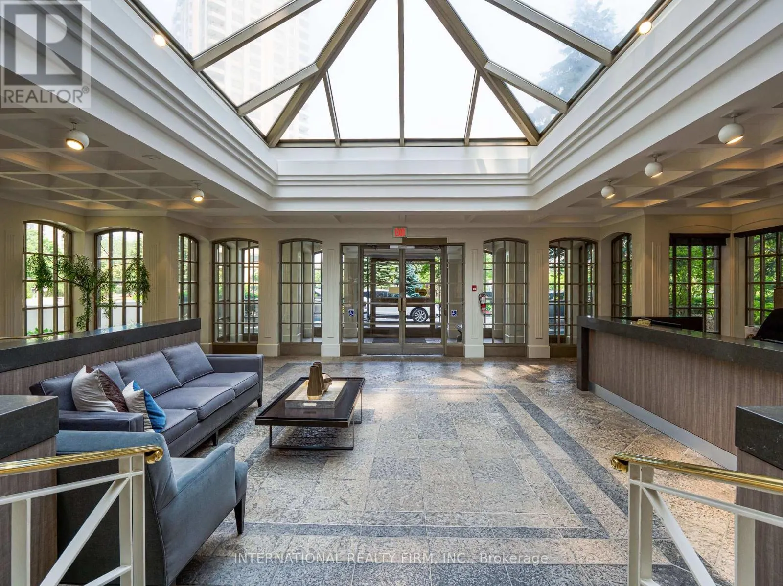 1706 - 55 KINGSBRIDGE GARDEN CIRCLE