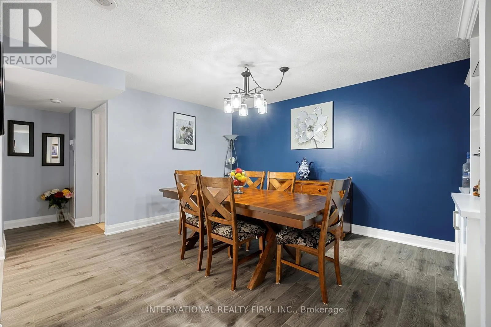 1706 - 55 KINGSBRIDGE GARDEN CIRCLE