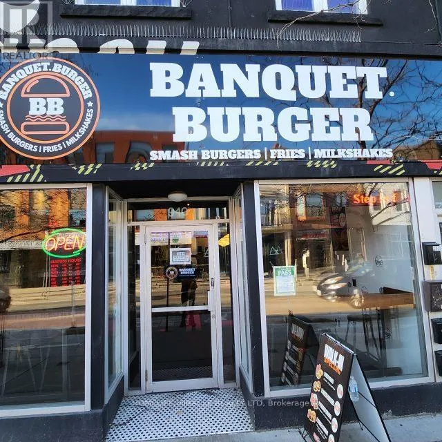 940 BLOOR STREET W