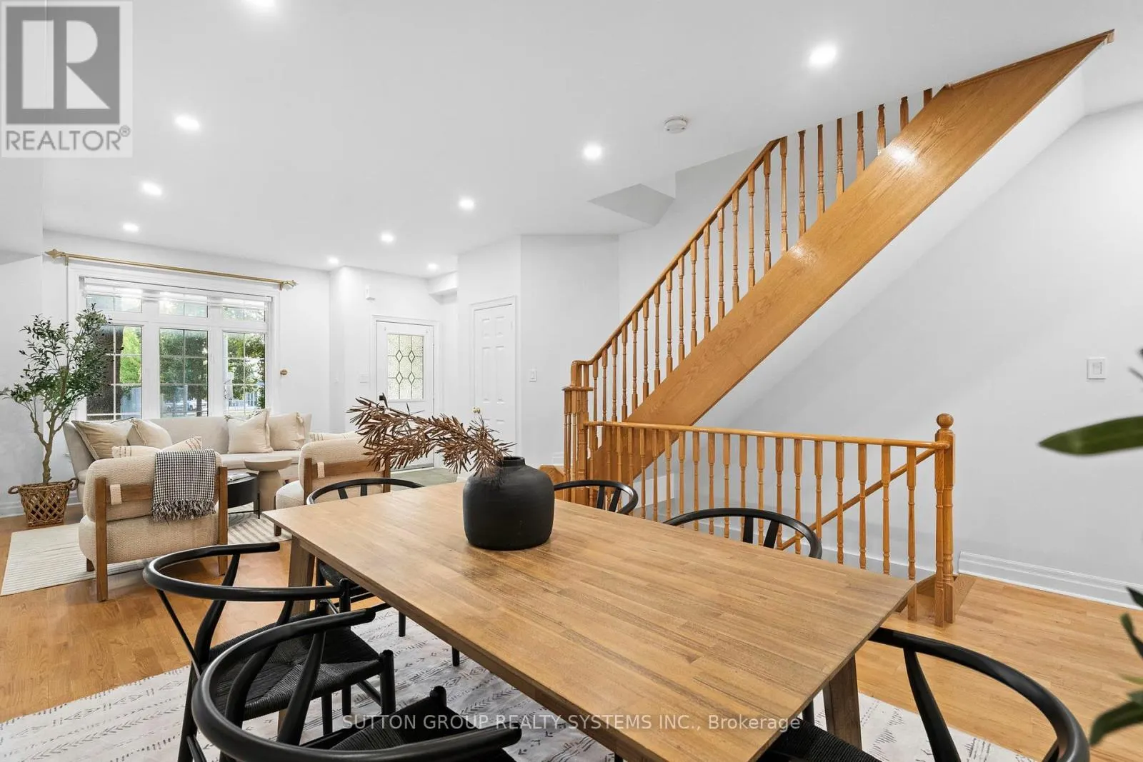 45 ALGARVE CRESCENT