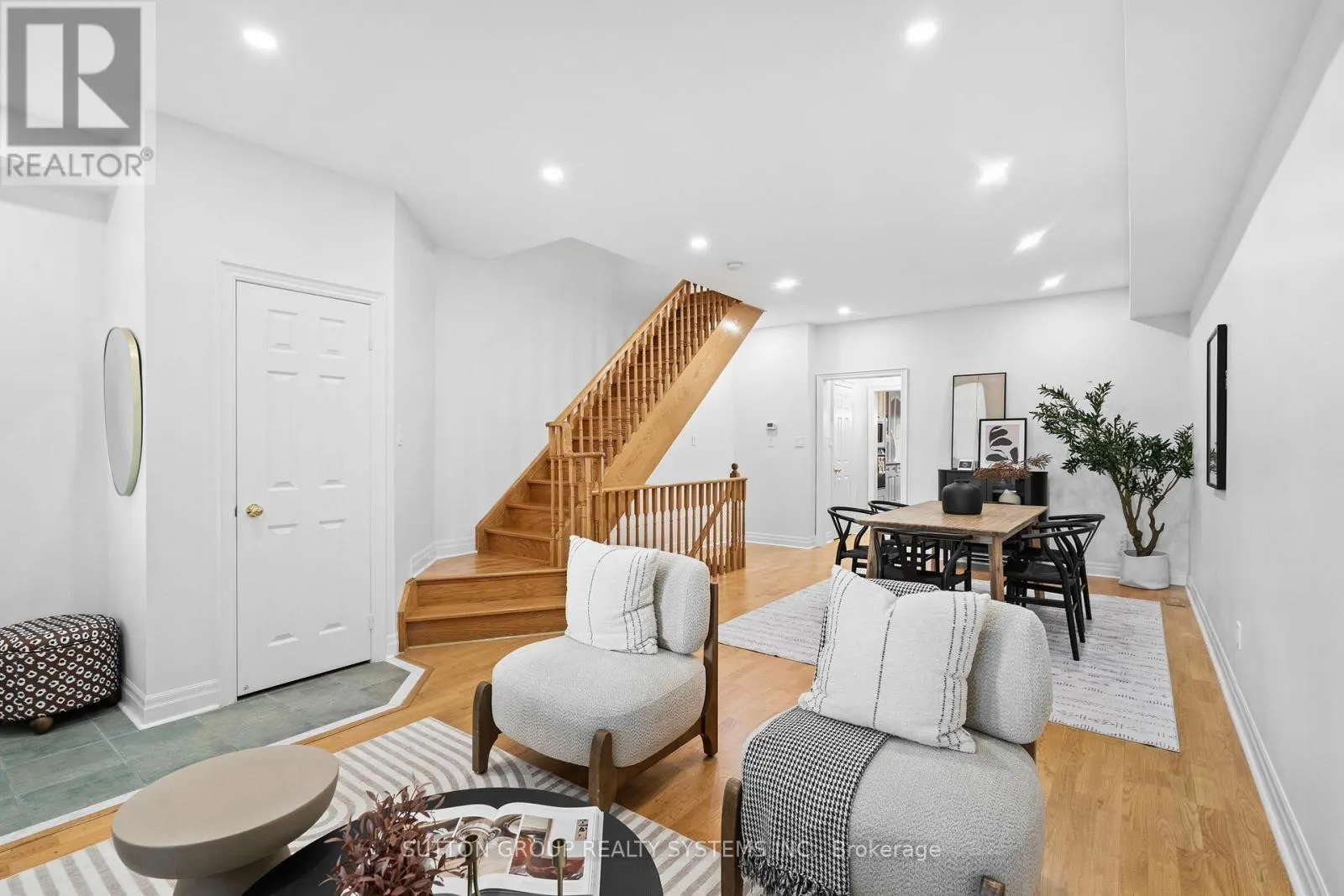45 ALGARVE CRESCENT