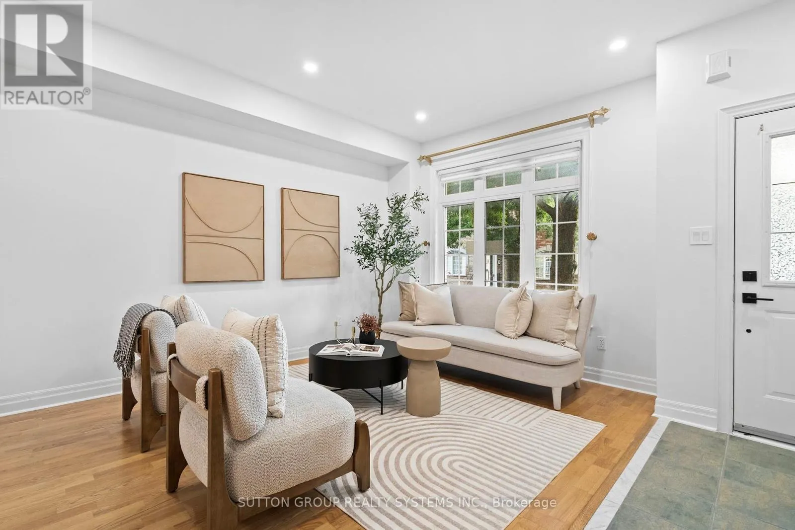 45 ALGARVE CRESCENT