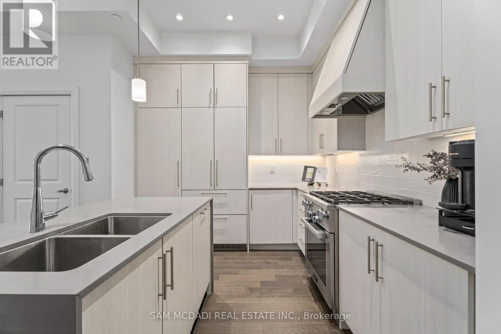 21 - 95 BROOKFIELD ROAD