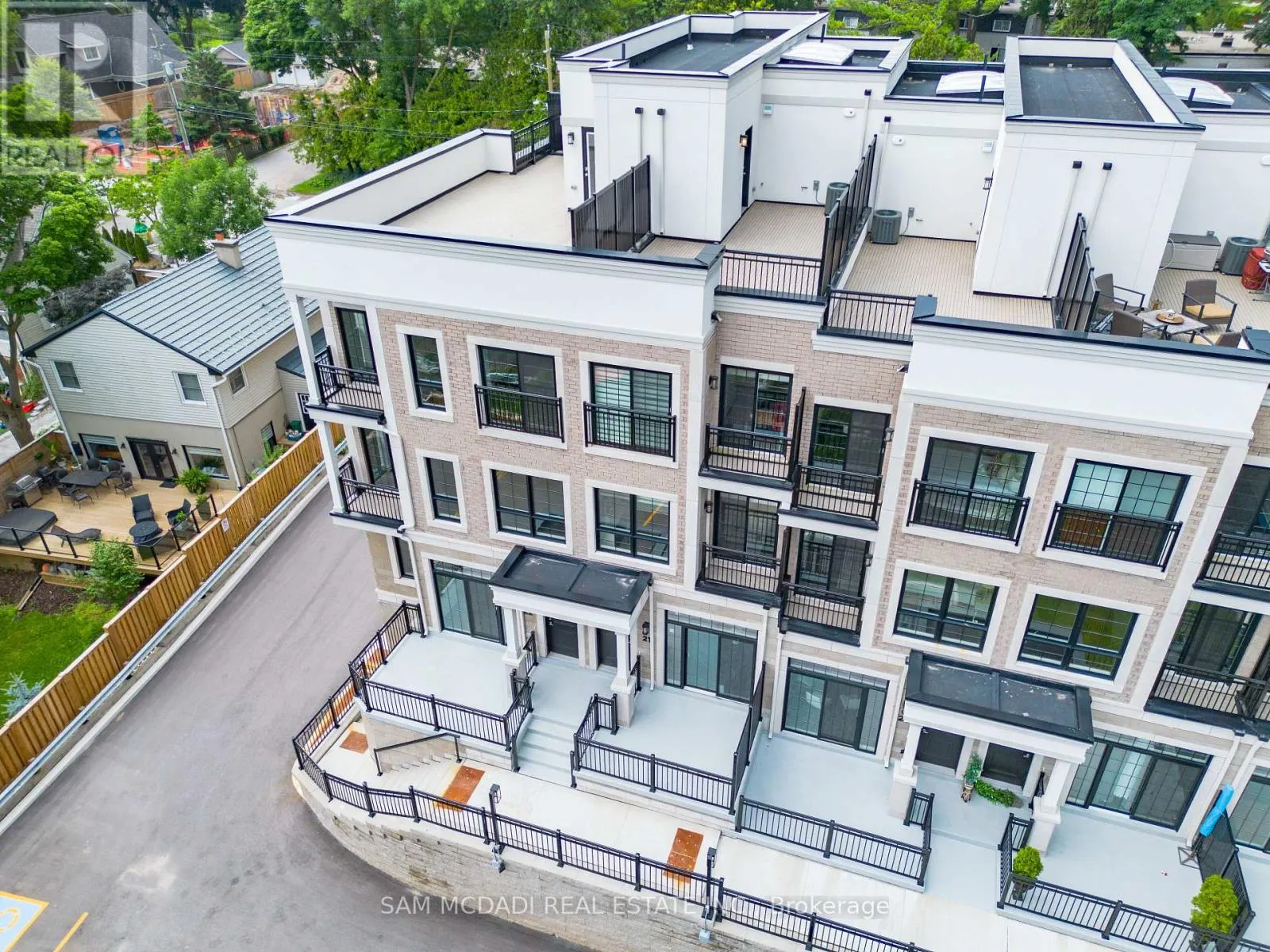 21 - 95 BROOKFIELD ROAD