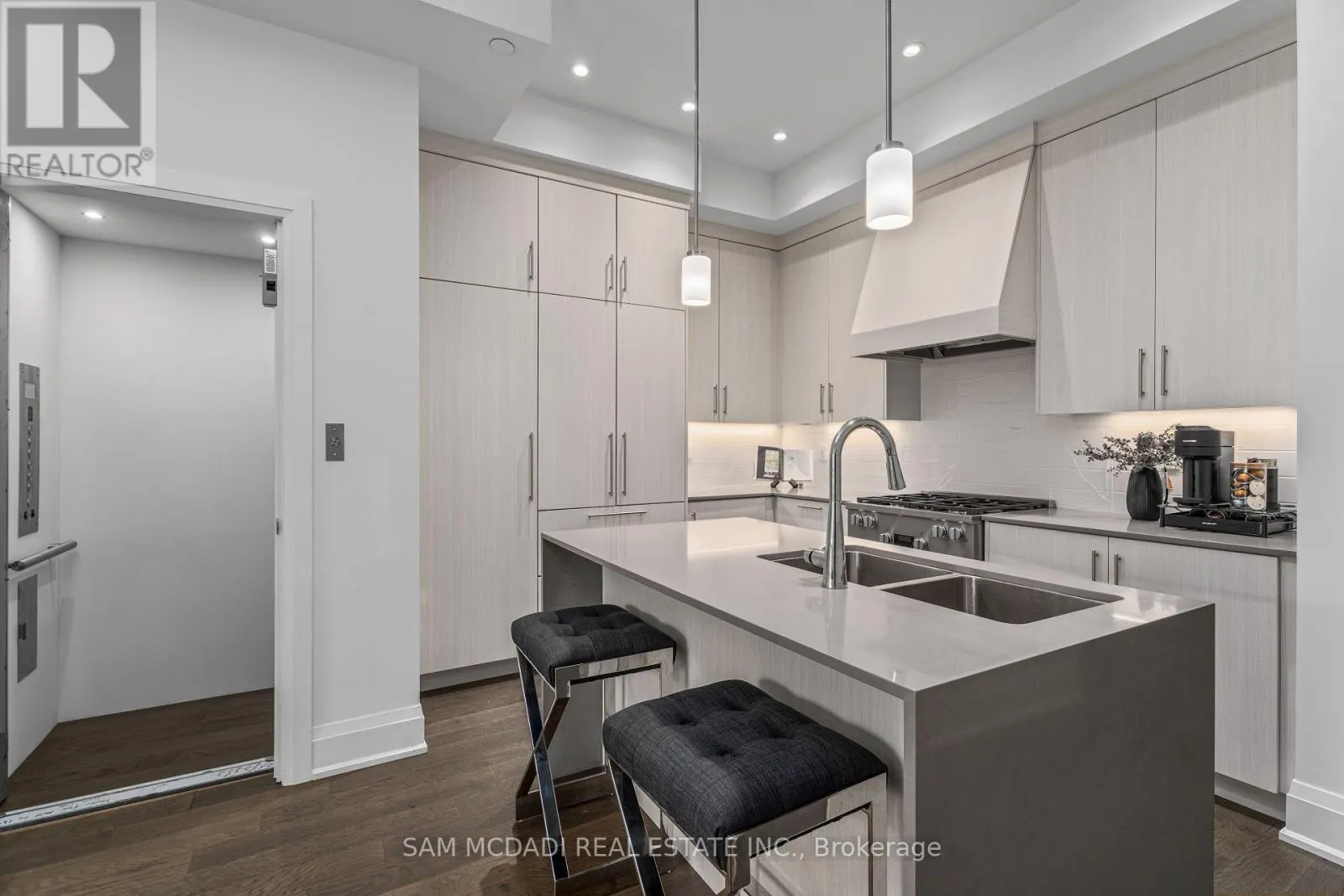 21 - 95 BROOKFIELD ROAD