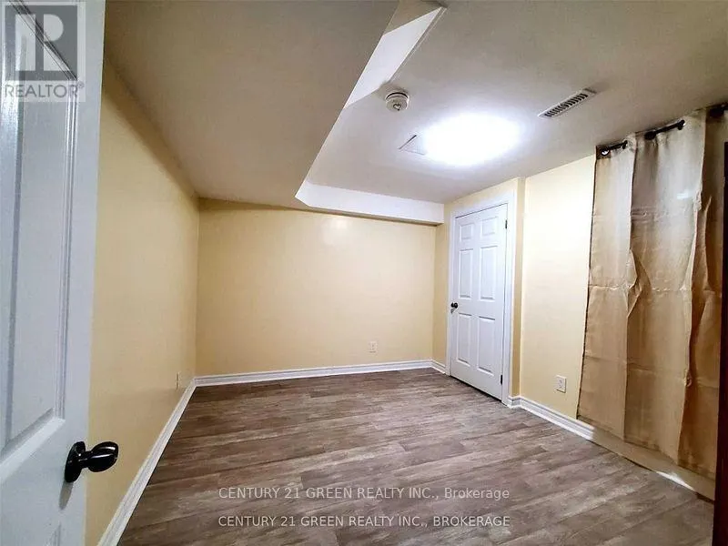 BASEMENT - 21 TIMBERCOVE ROAD