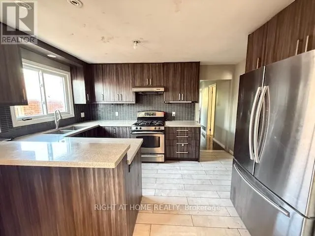 UPPER - 16 PROUSE DRIVE