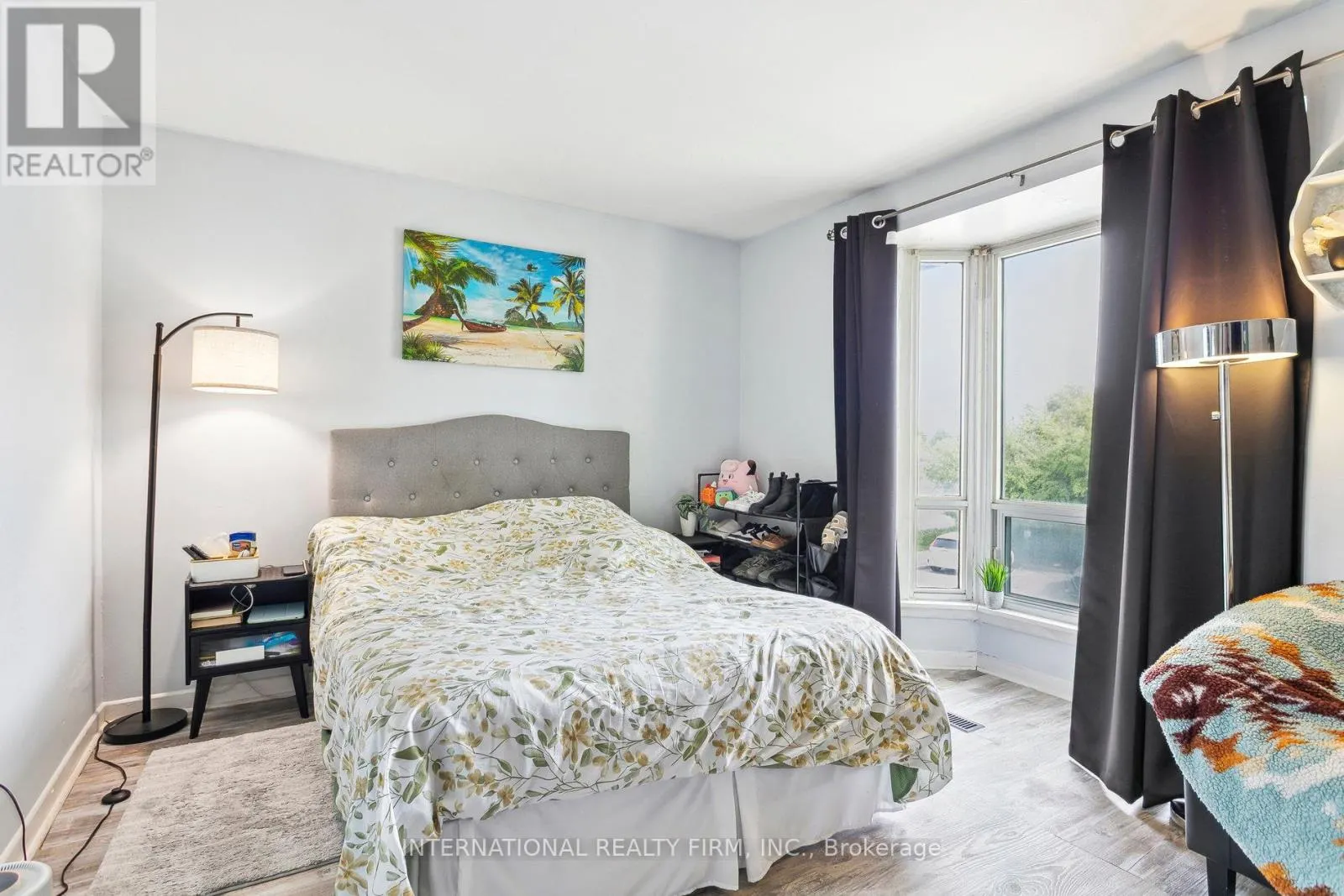 106 - 250 JOHN GARLAND BOULEVARD