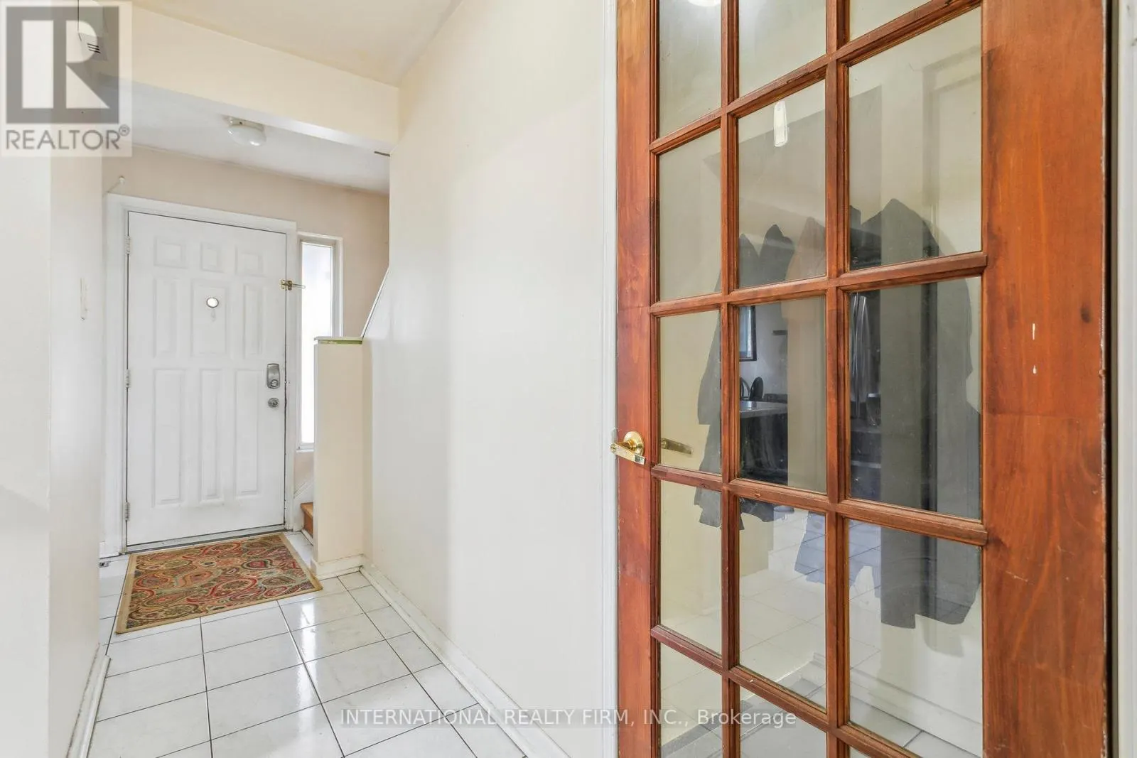 106 - 250 JOHN GARLAND BOULEVARD