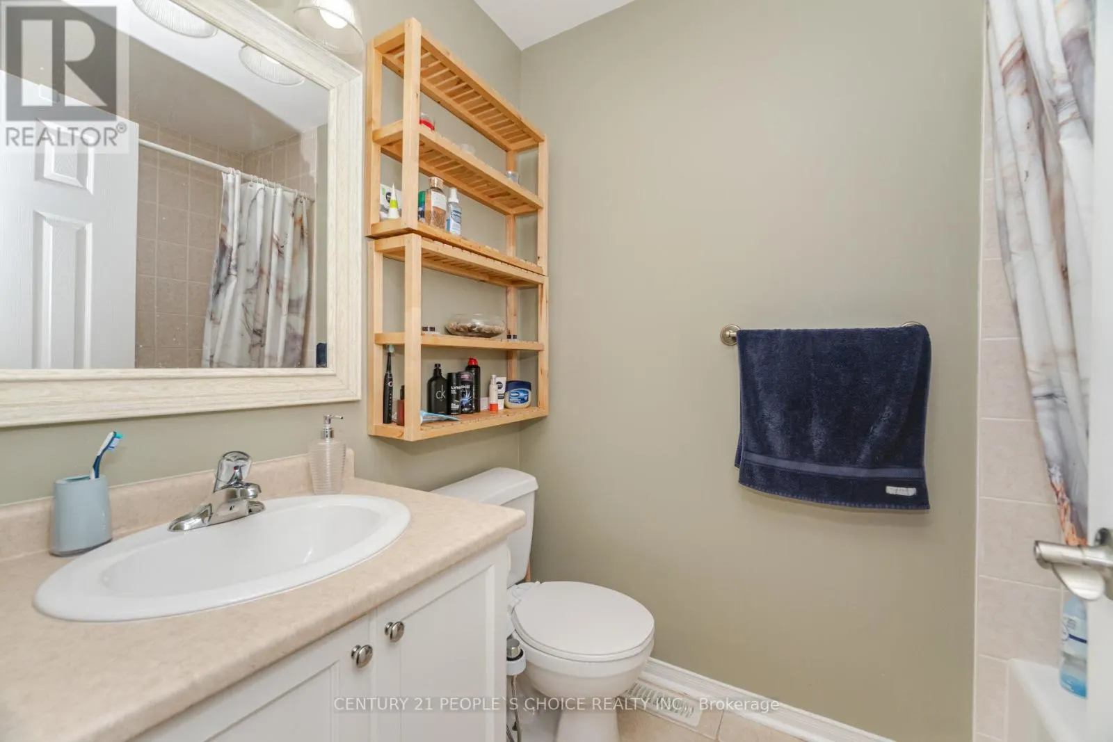 7055 FAIRMEADOW CRESCENT
