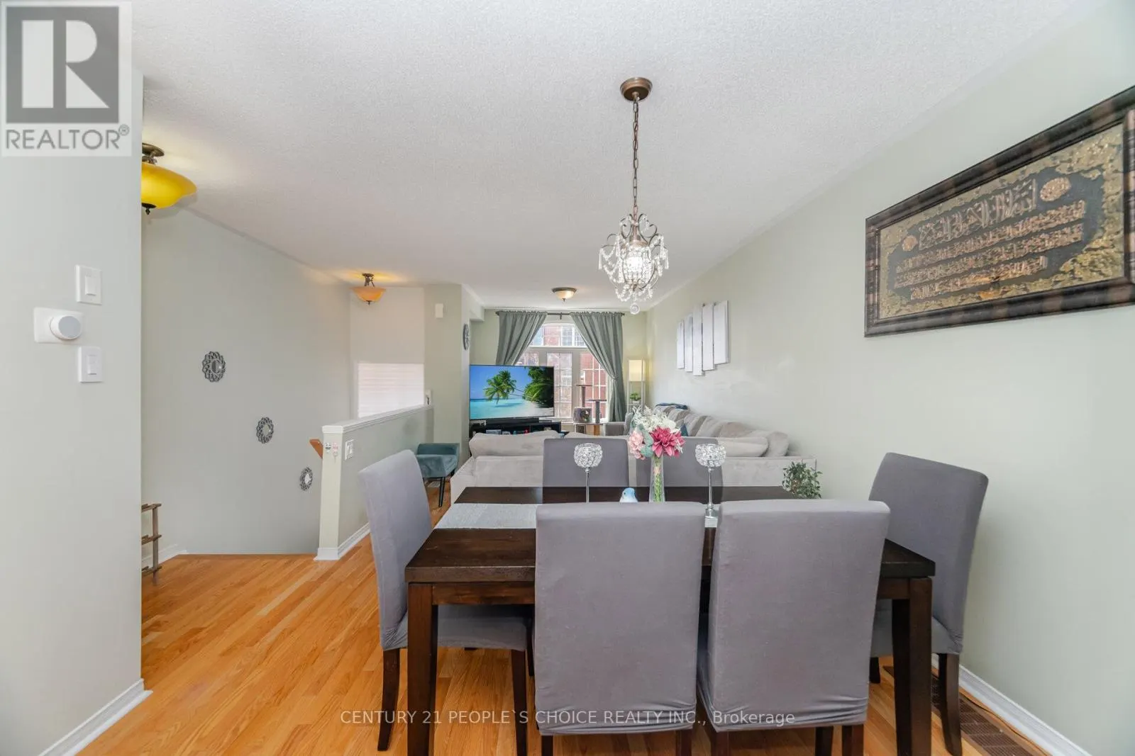 7055 FAIRMEADOW CRESCENT