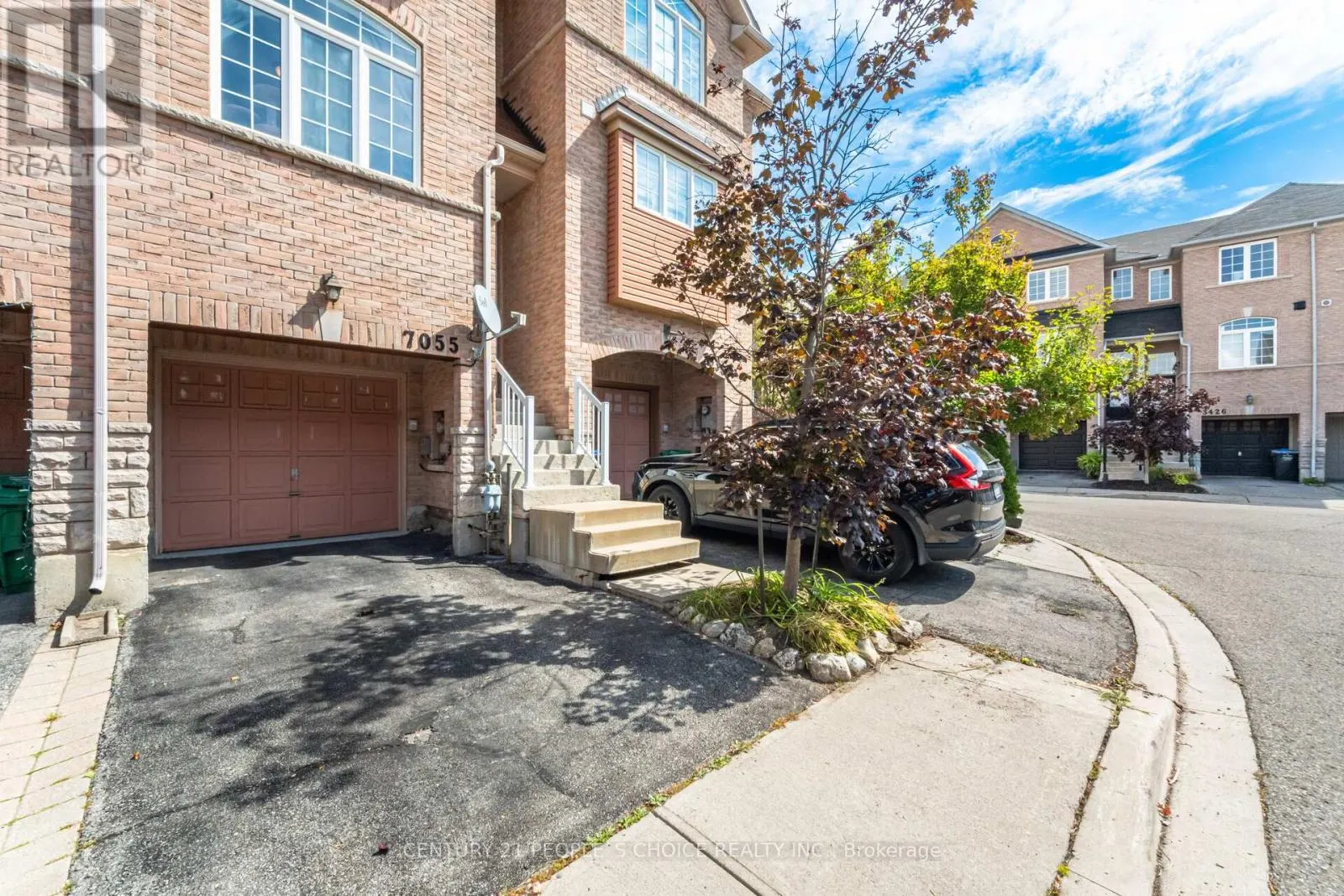 7055 FAIRMEADOW CRESCENT