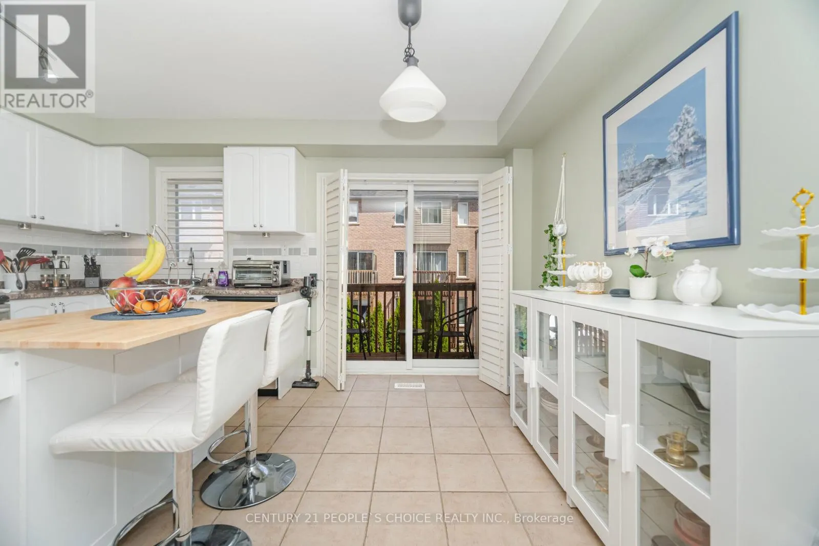 7055 FAIRMEADOW CRESCENT