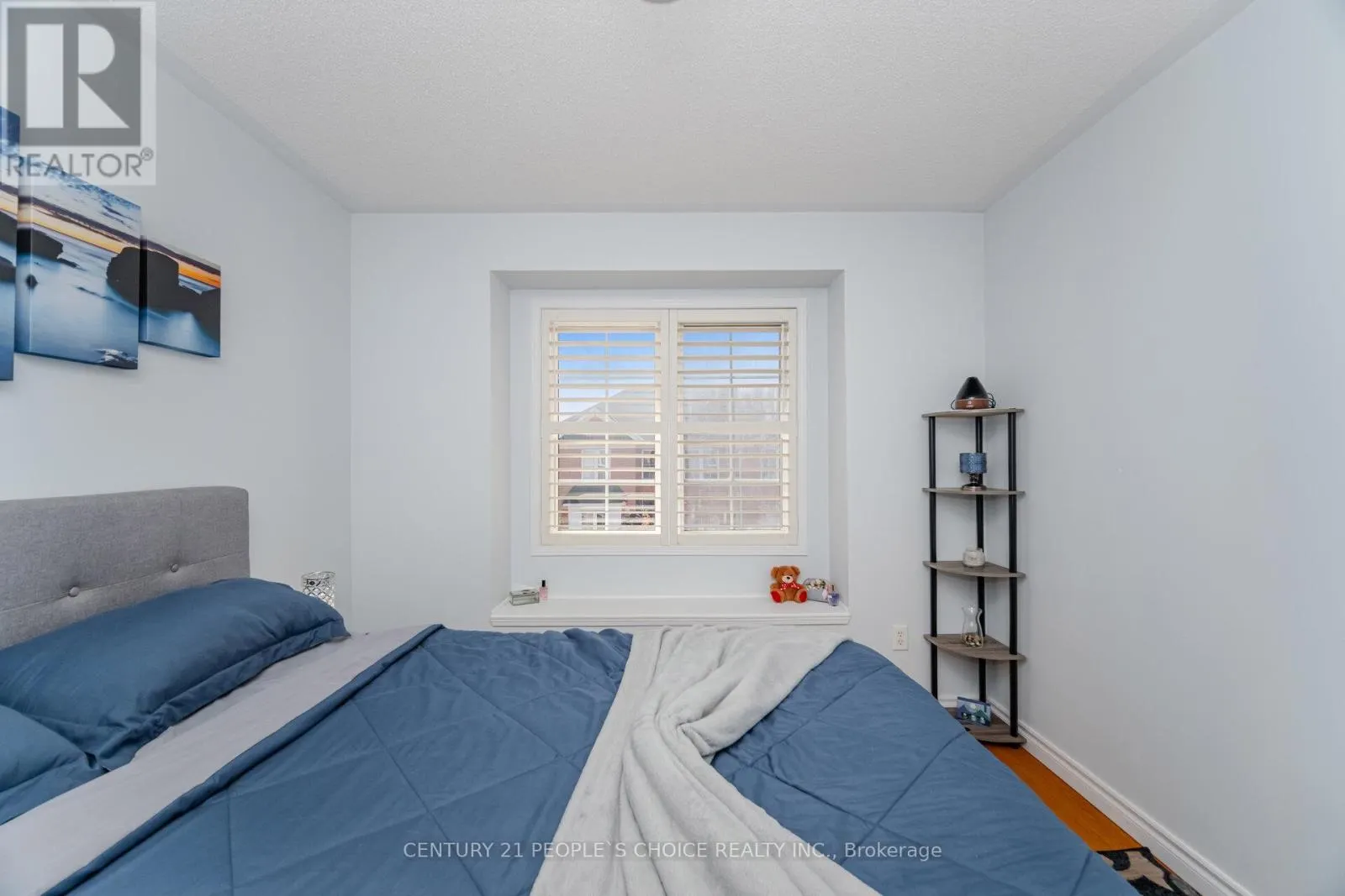 7055 FAIRMEADOW CRESCENT