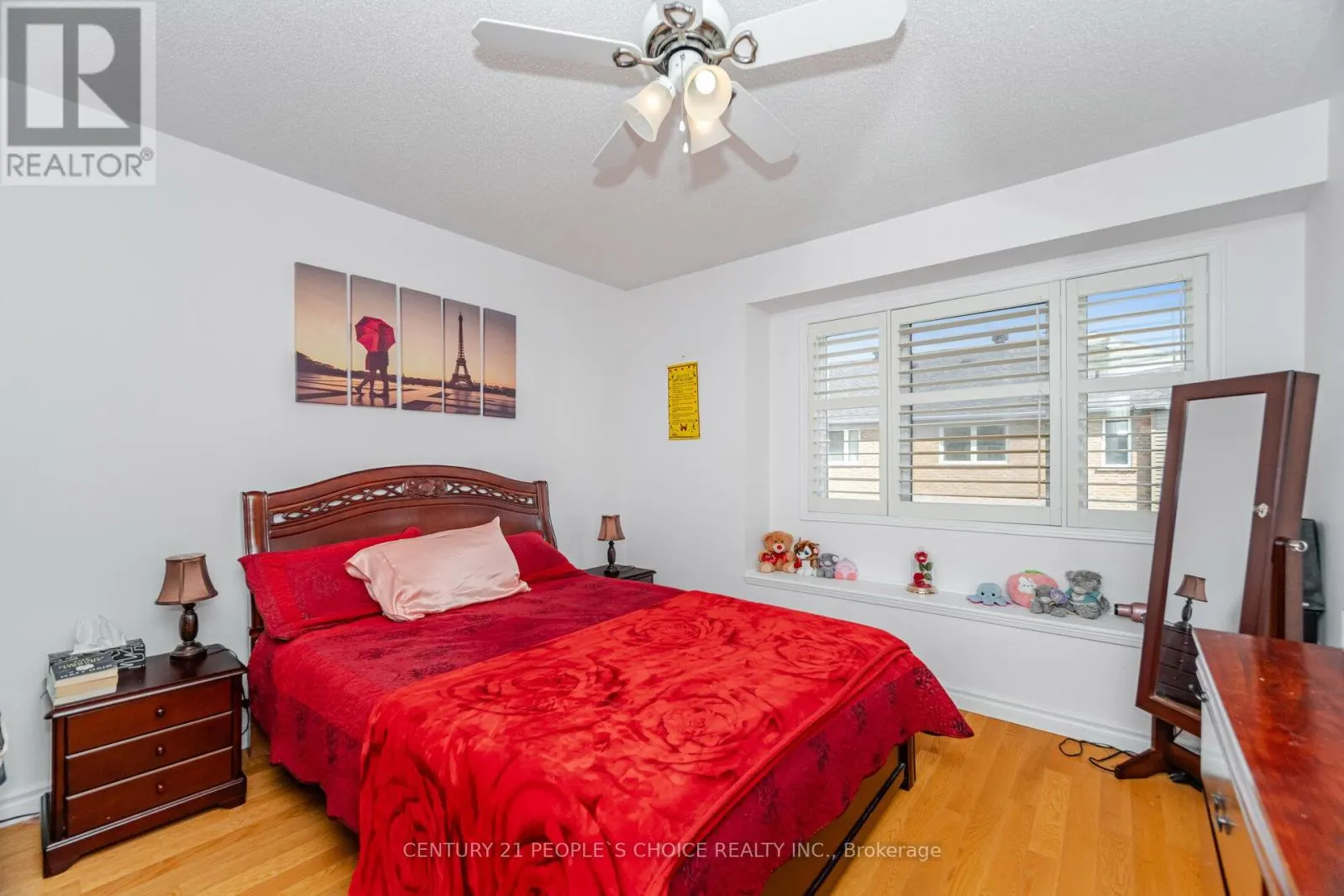 7055 FAIRMEADOW CRESCENT