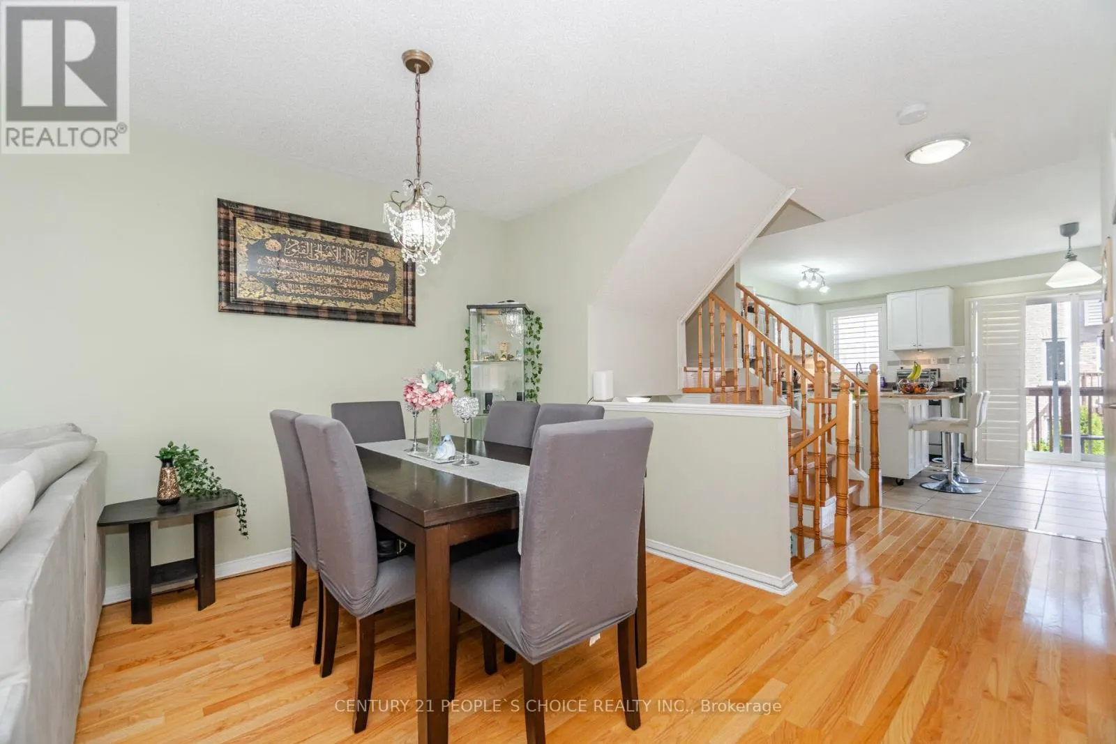 7055 FAIRMEADOW CRESCENT