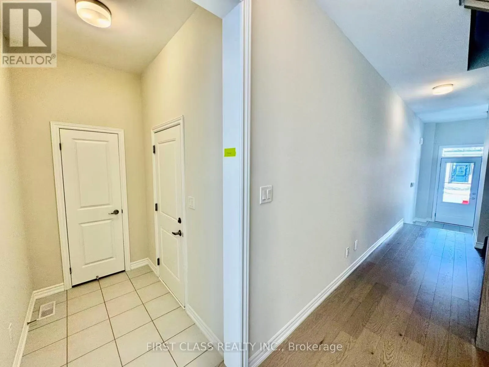 1199 DARTMOUTH CRESCENT