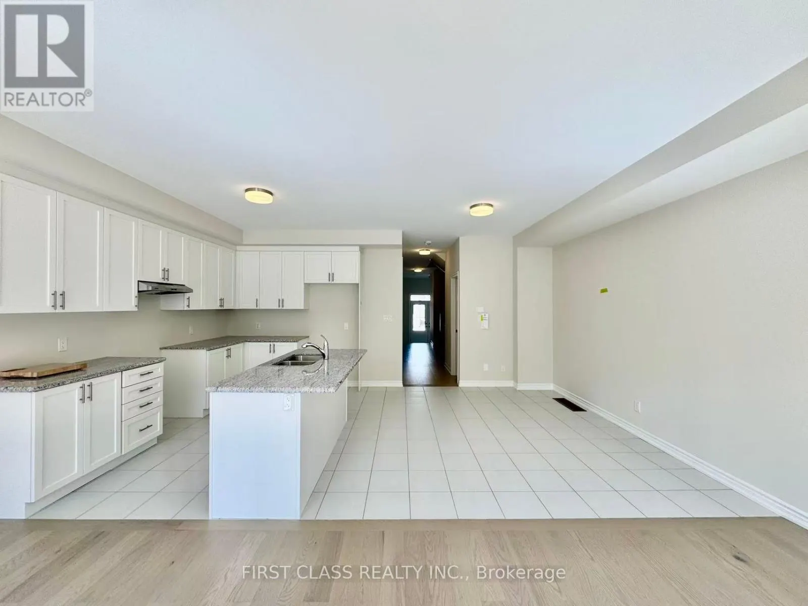 1199 DARTMOUTH CRESCENT