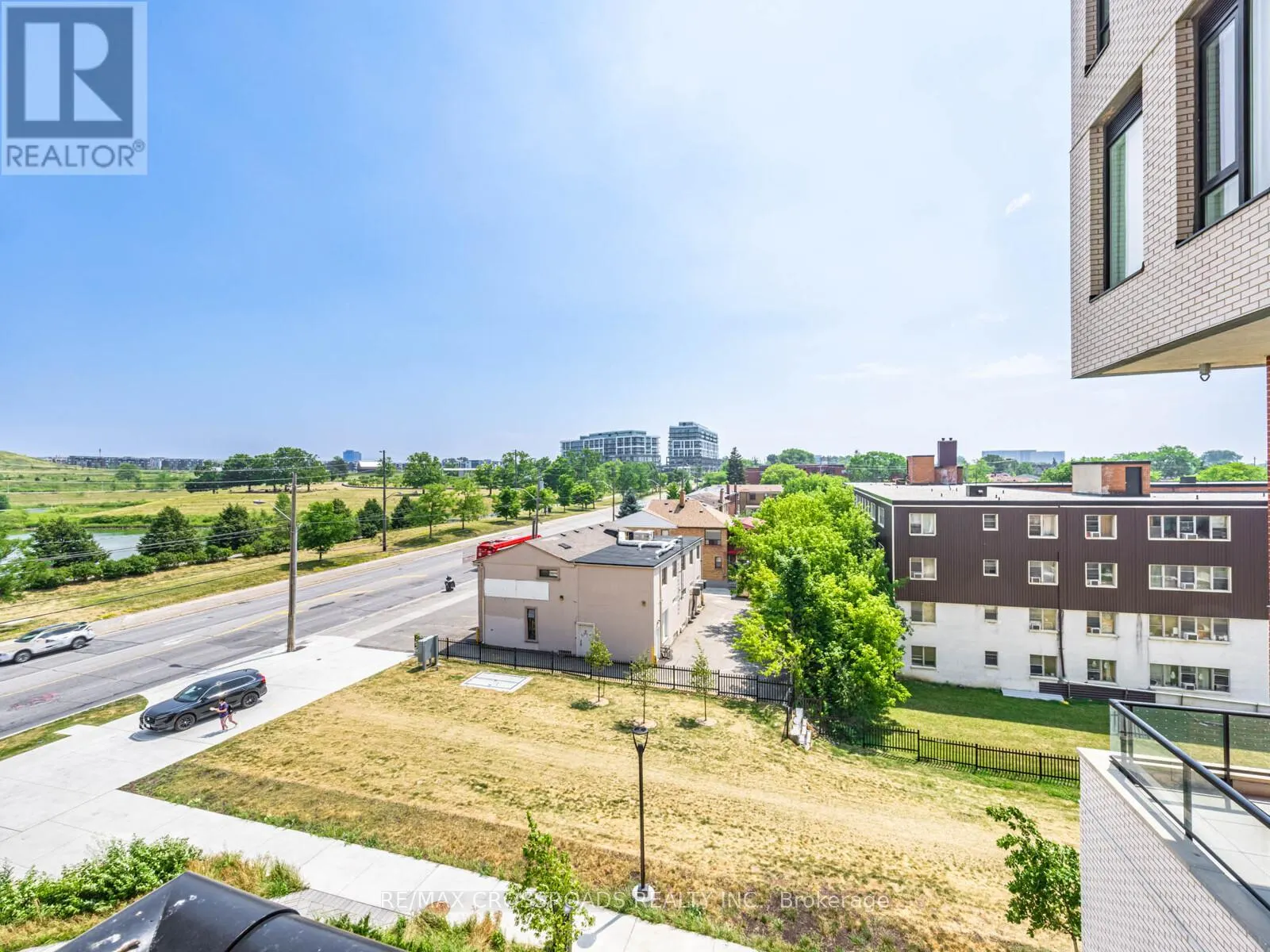 427 - 3100 KEELE STREET