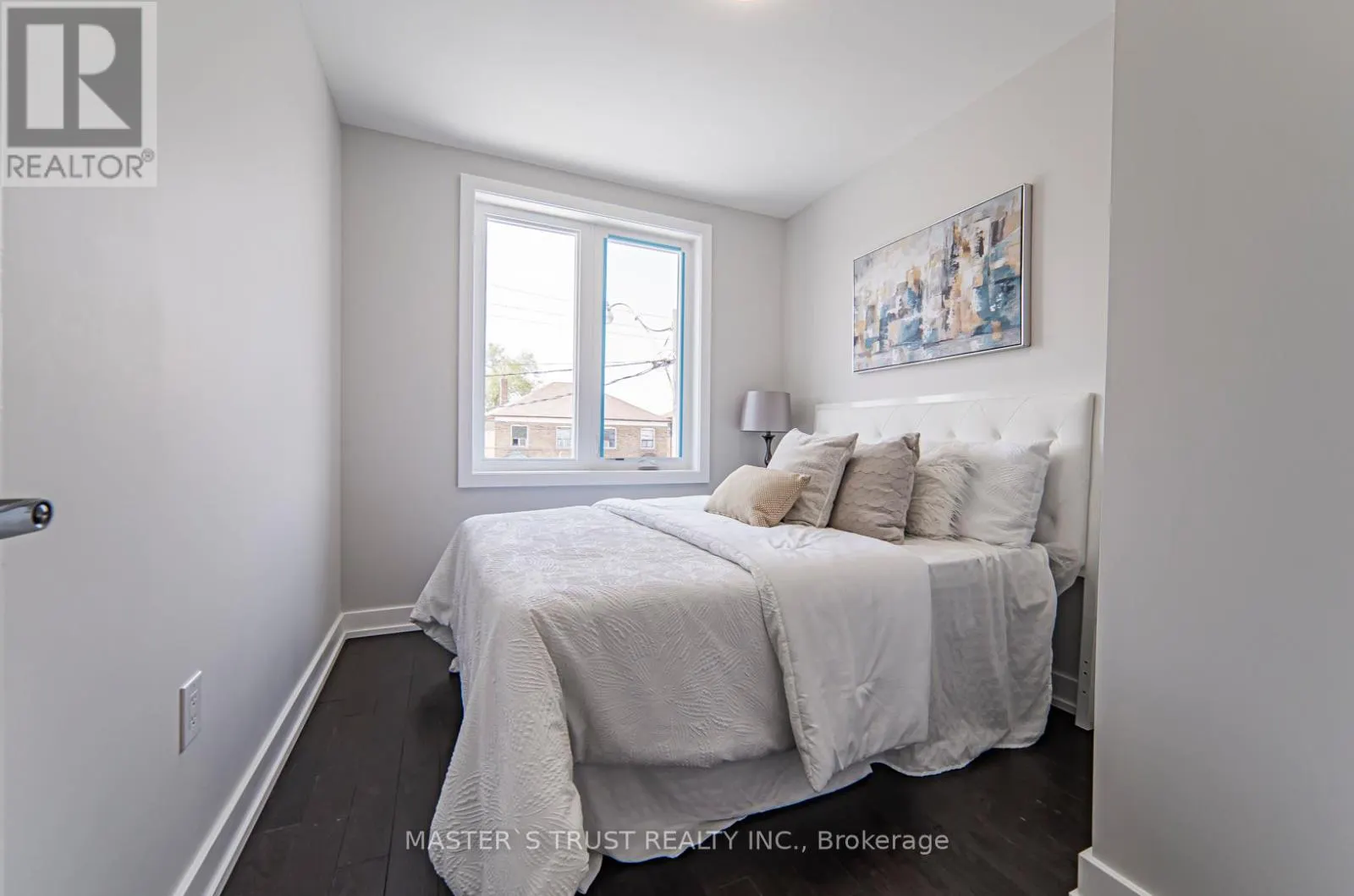 613 OLD WESTON ROAD S