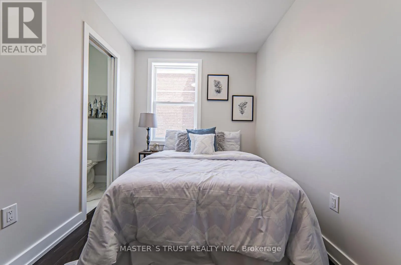 613 OLD WESTON ROAD S