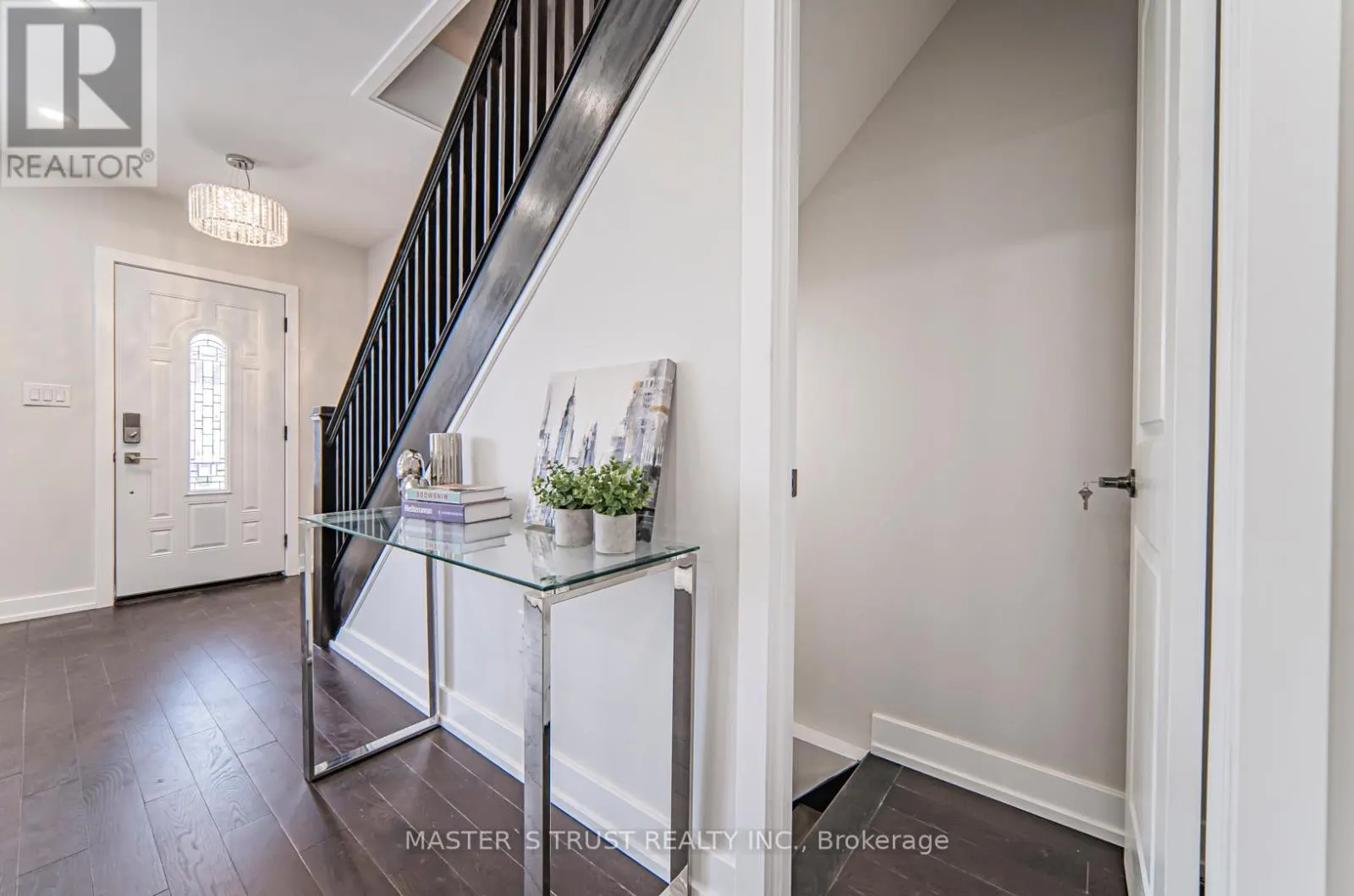 613 OLD WESTON ROAD S
