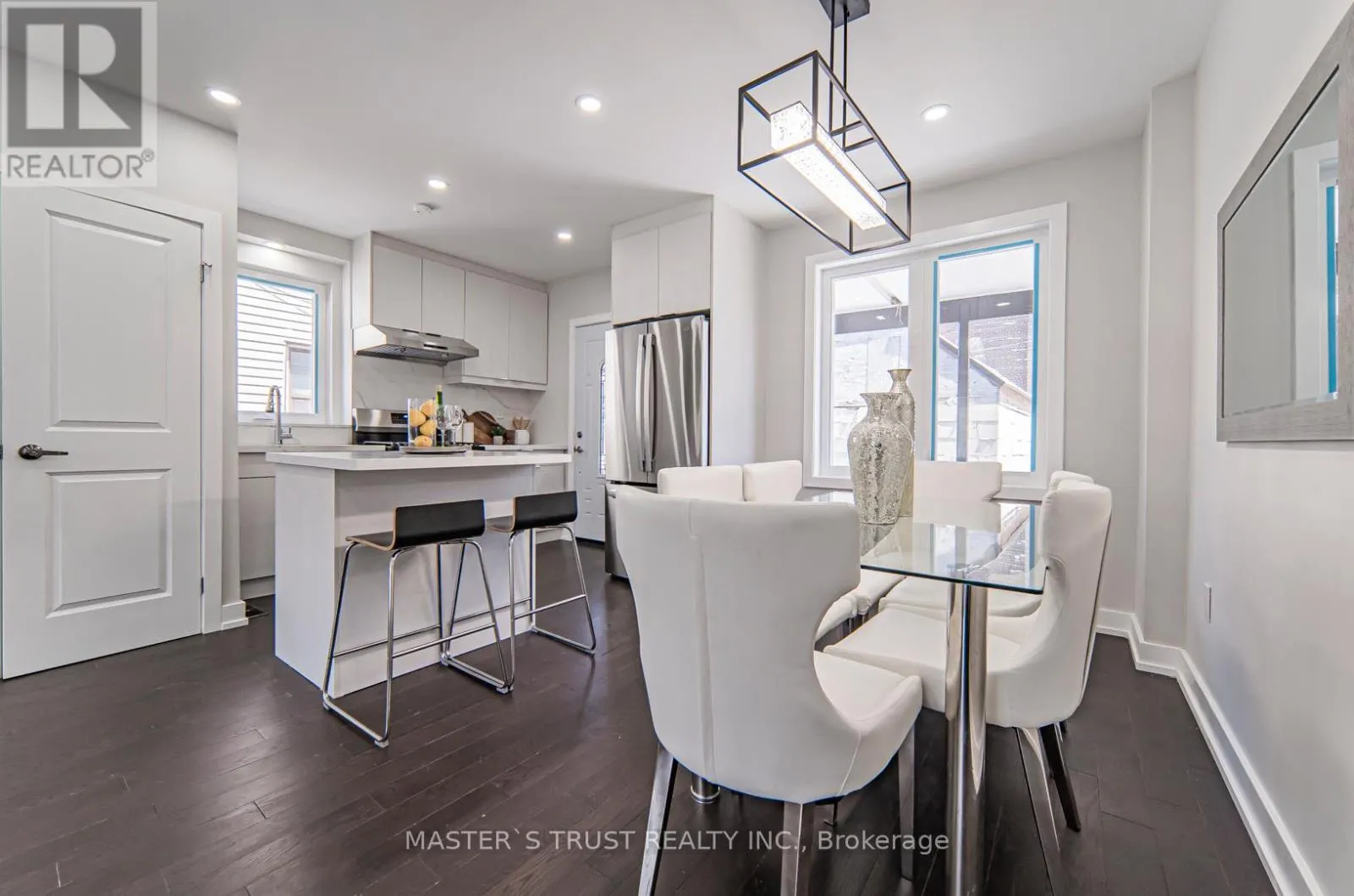 613 OLD WESTON ROAD S