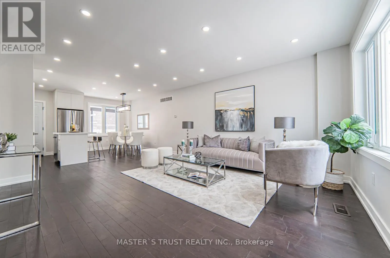 613 OLD WESTON ROAD S