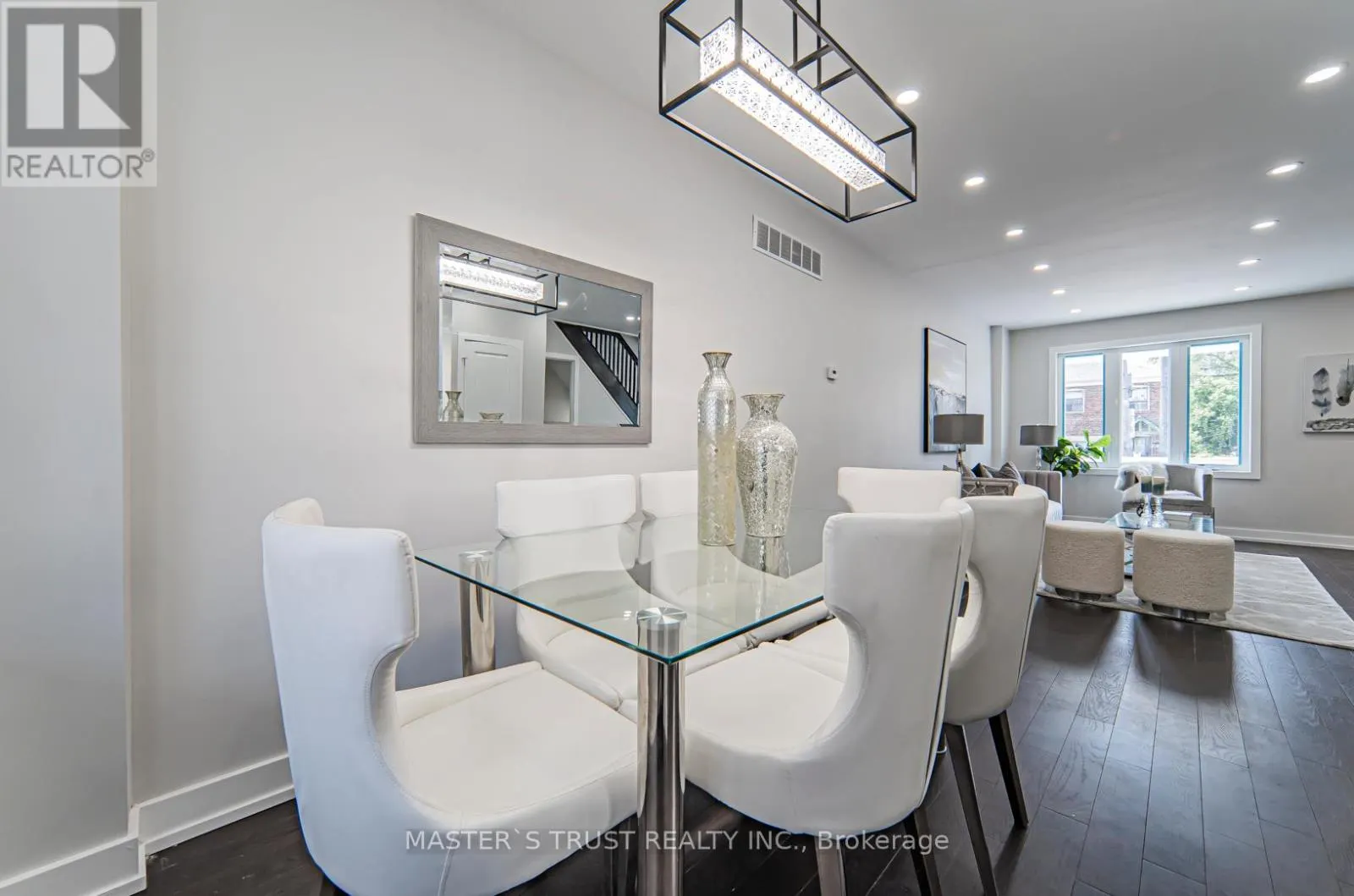 613 OLD WESTON ROAD S