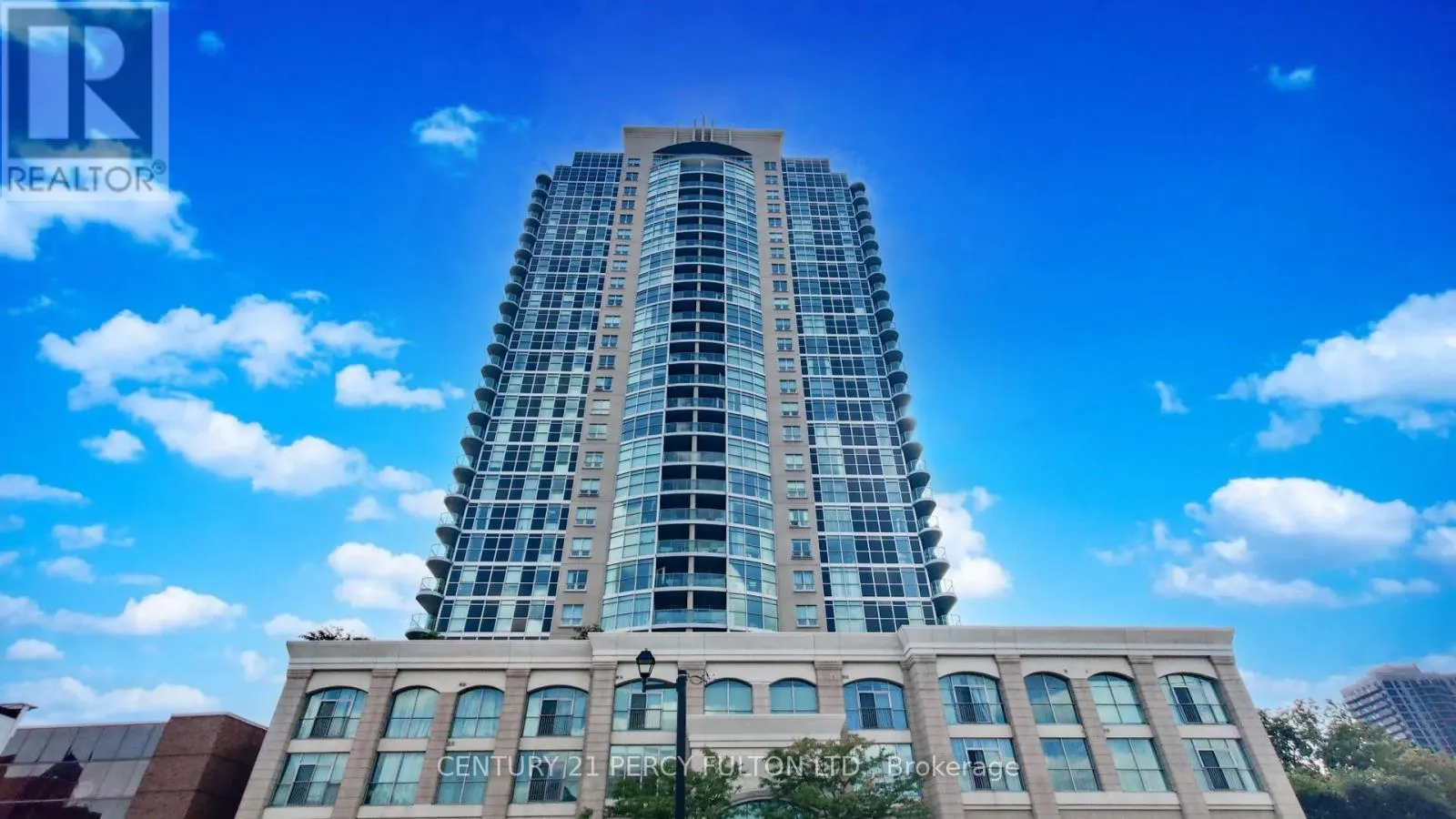 1612 - 9 GEORGE STREET N