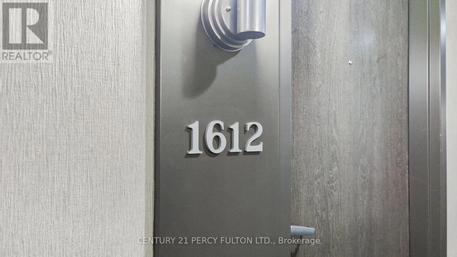 1612 - 9 GEORGE STREET N
