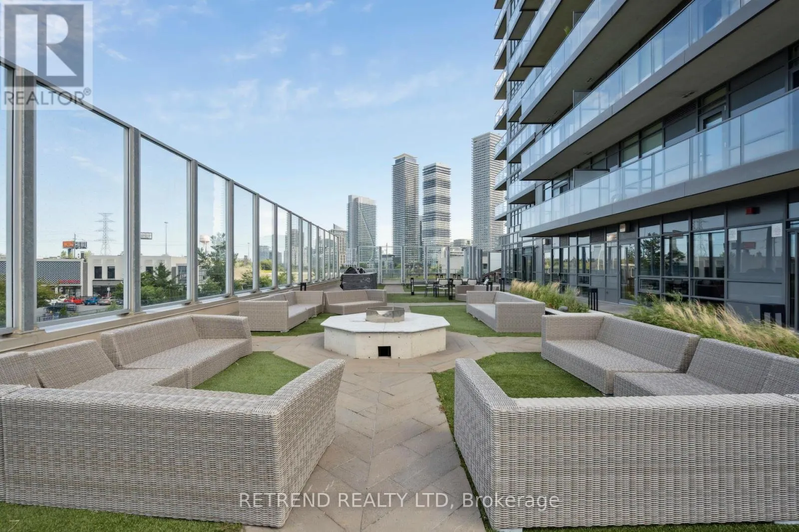 2403 - 36 PARK LAWN ROAD