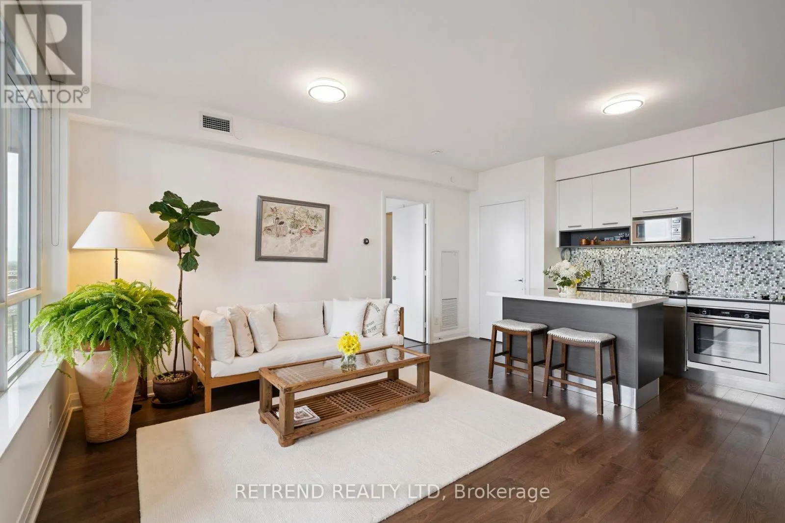 2403 - 36 PARK LAWN ROAD