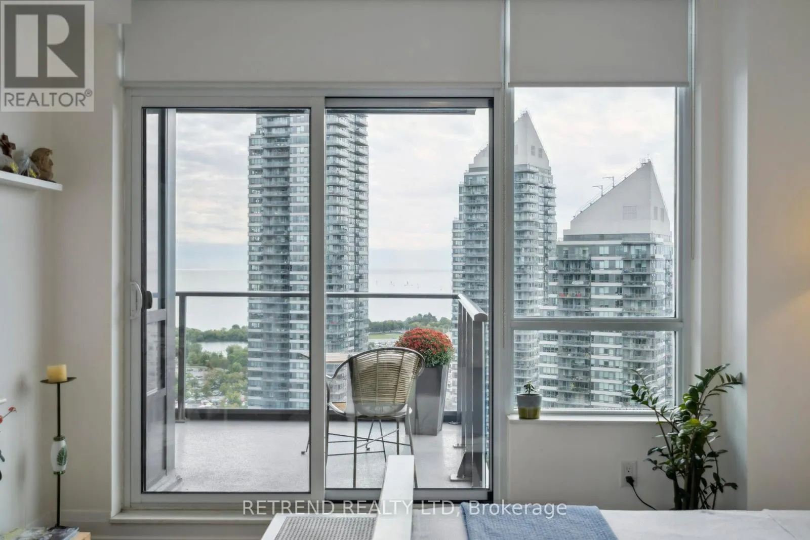2403 - 36 PARK LAWN ROAD