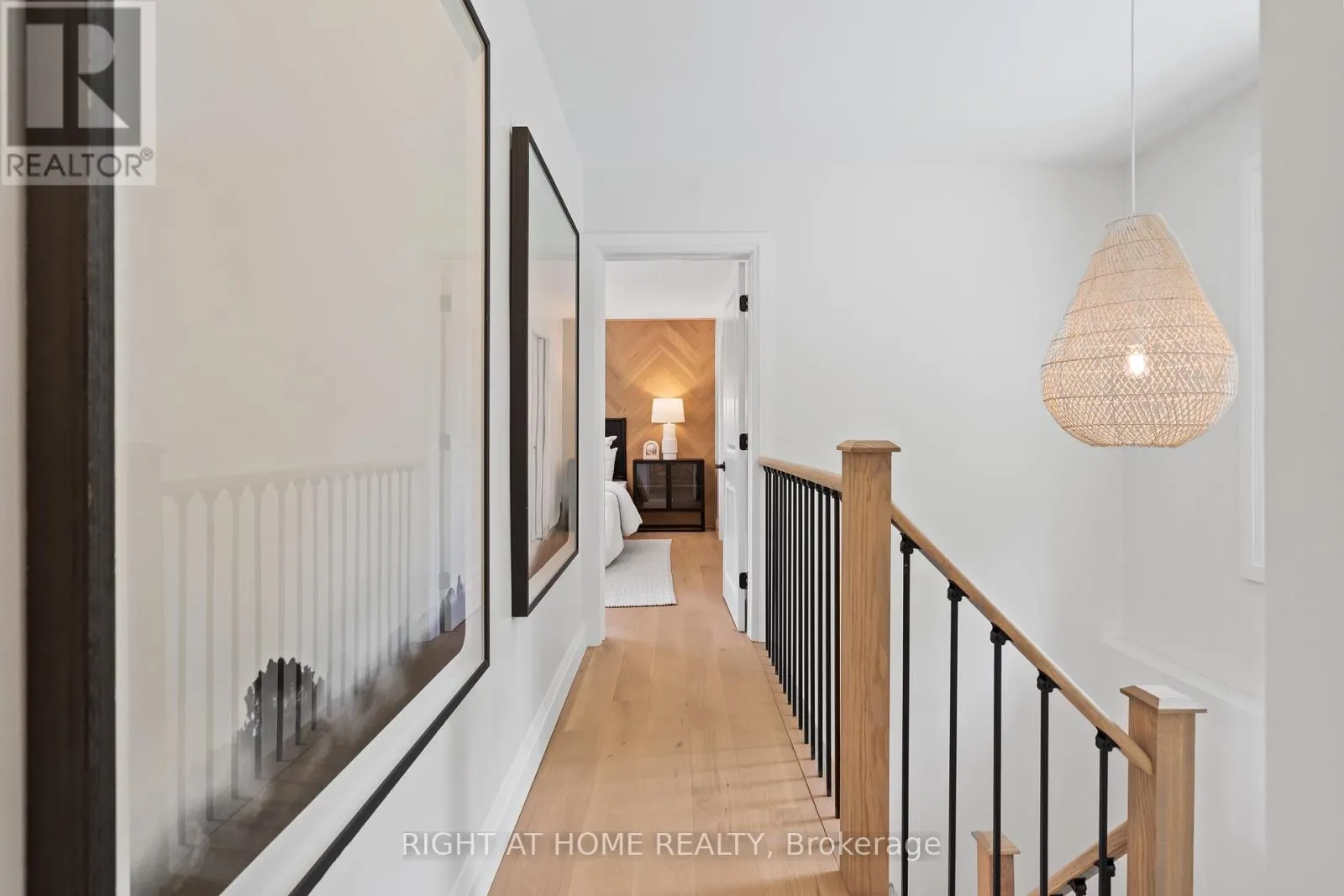 250 LINWOOD CRESCENT