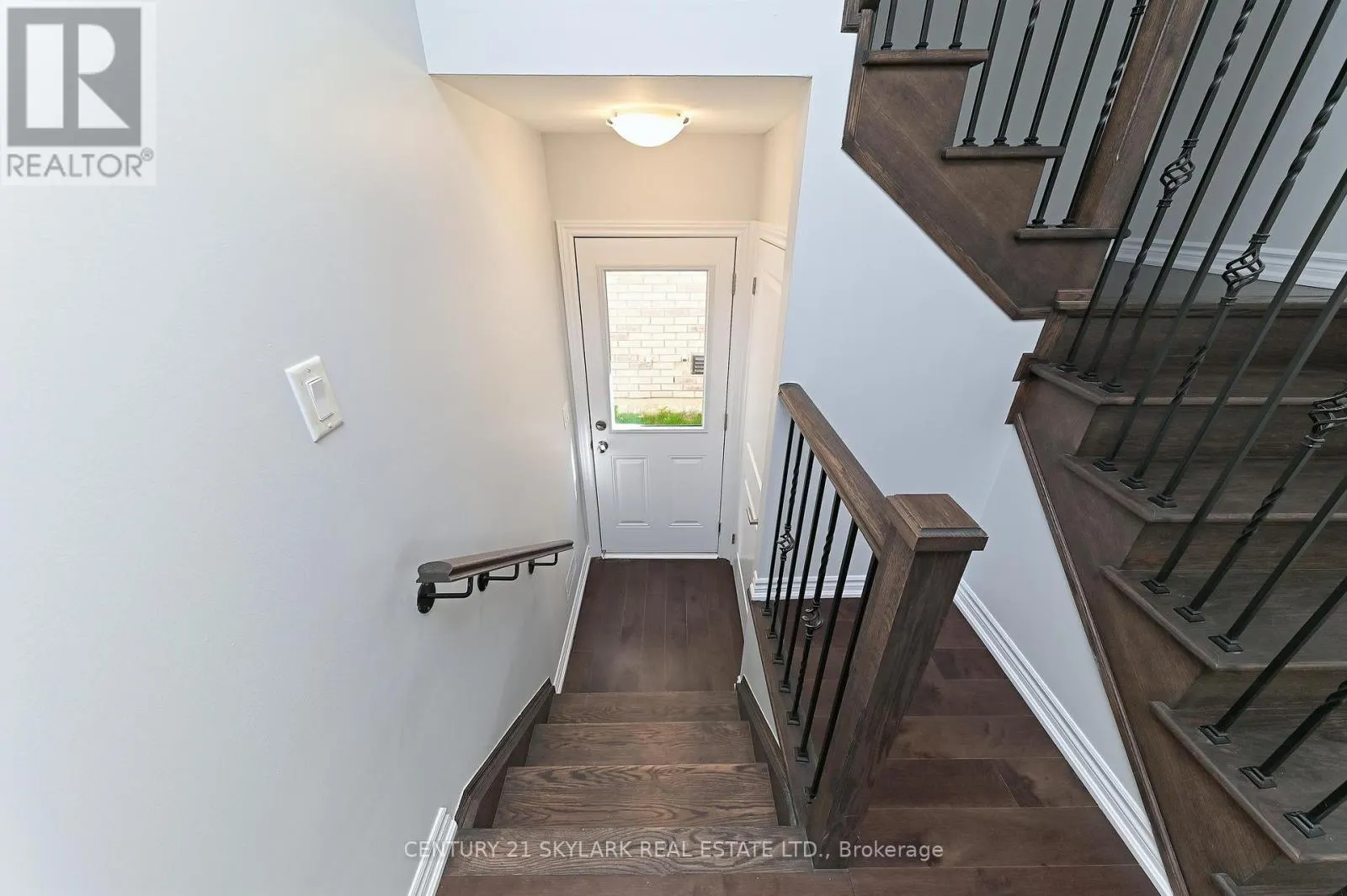 154 PETCH AVENUE