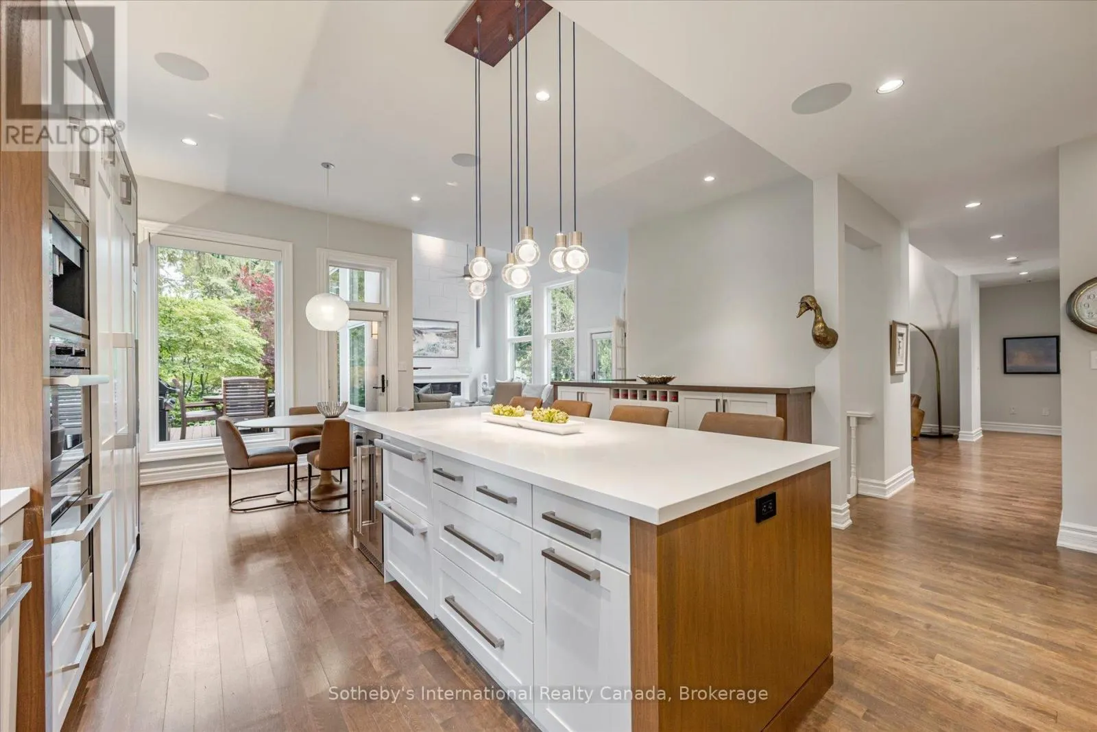 4169 LAKESHORE ROAD