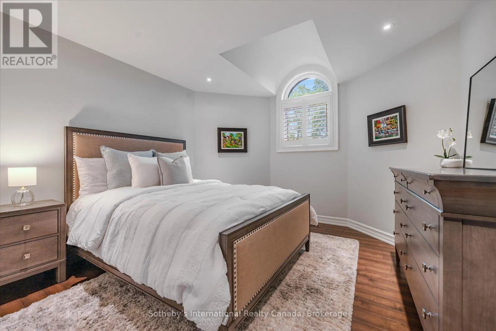 4169 LAKESHORE ROAD