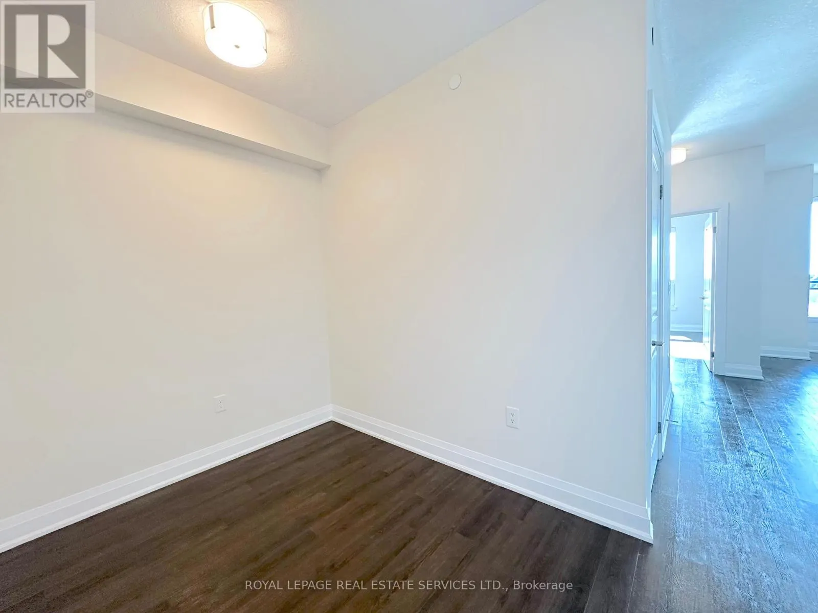 511 - 2333 TAUNTON ROAD