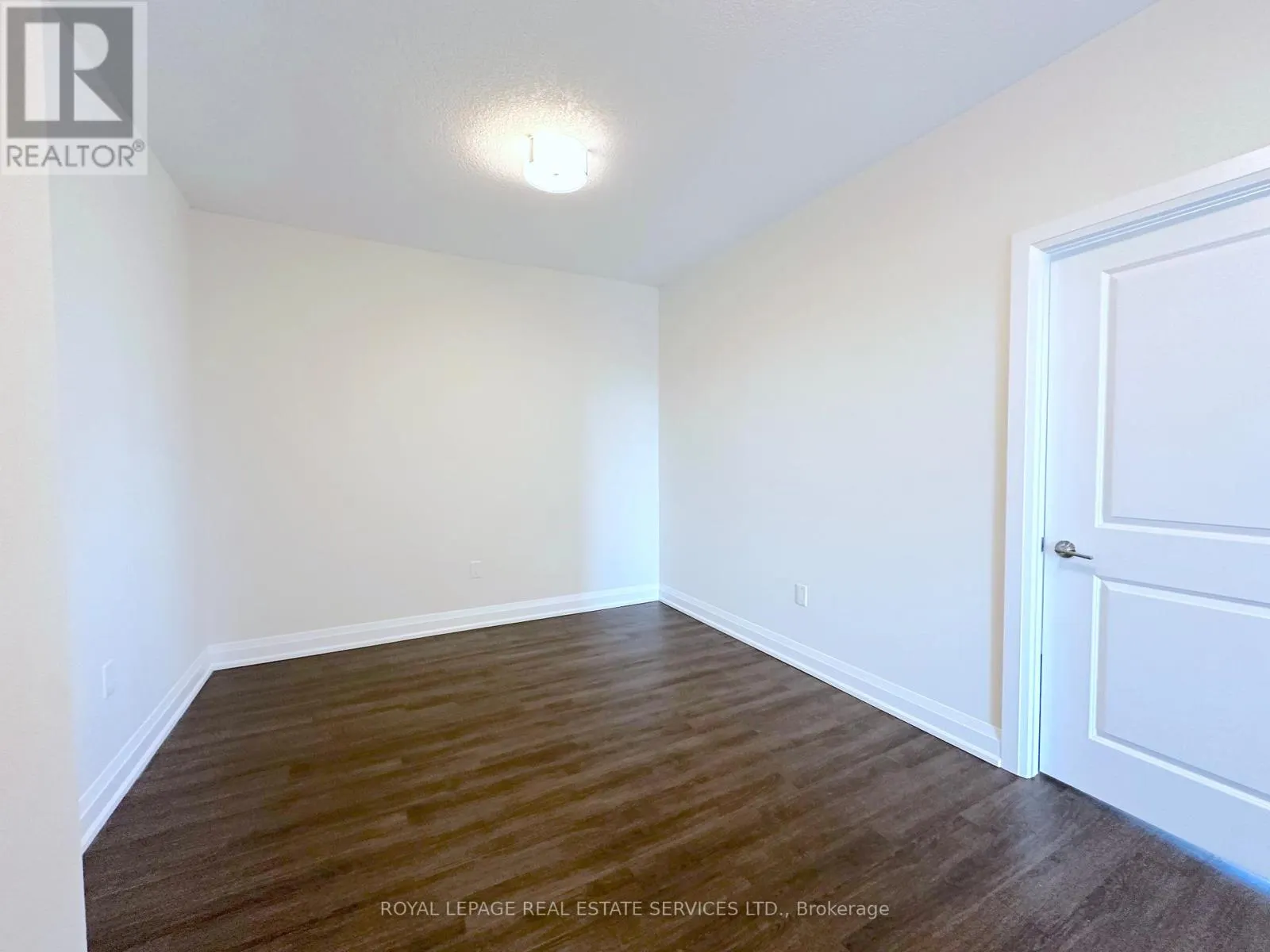 1005 - 2333 TAUNTON ROAD