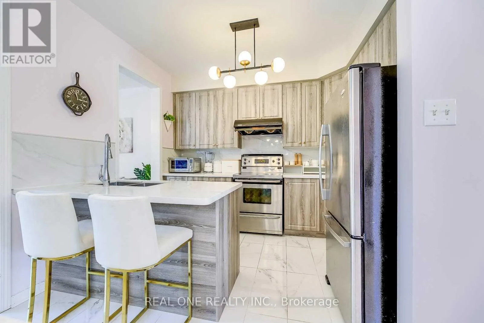 1342 WEIR CHASE