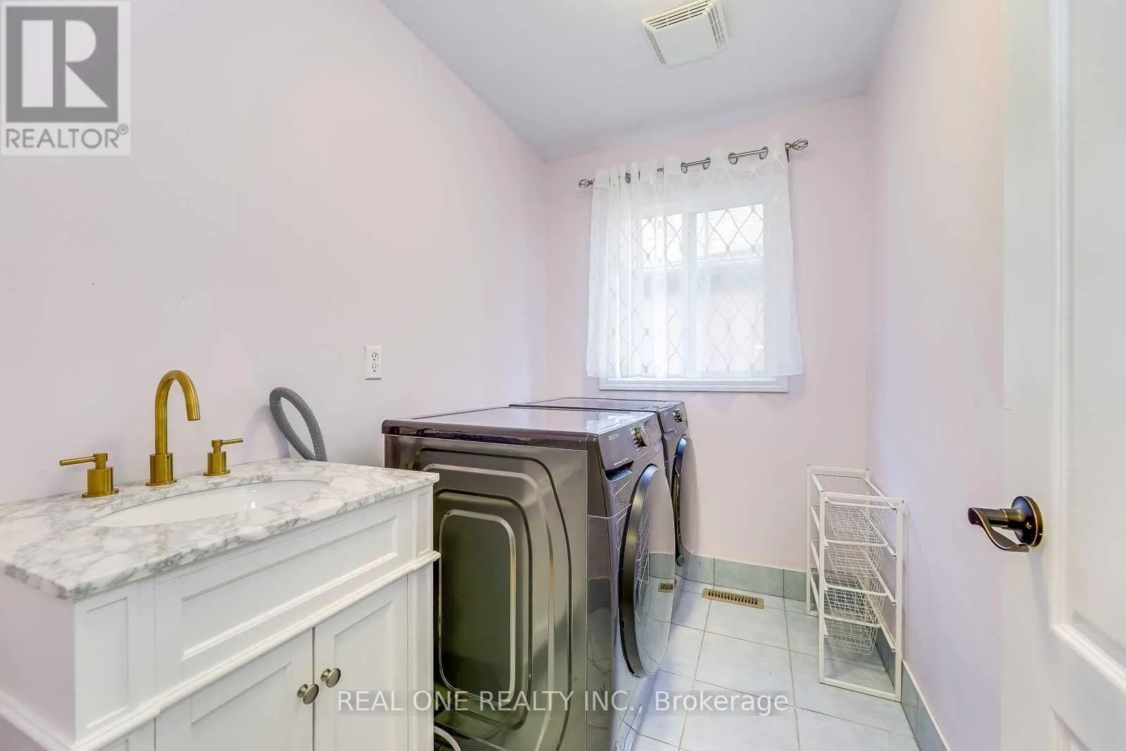 1342 WEIR CHASE