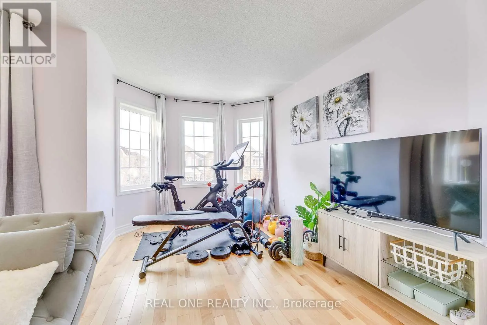 1342 WEIR CHASE