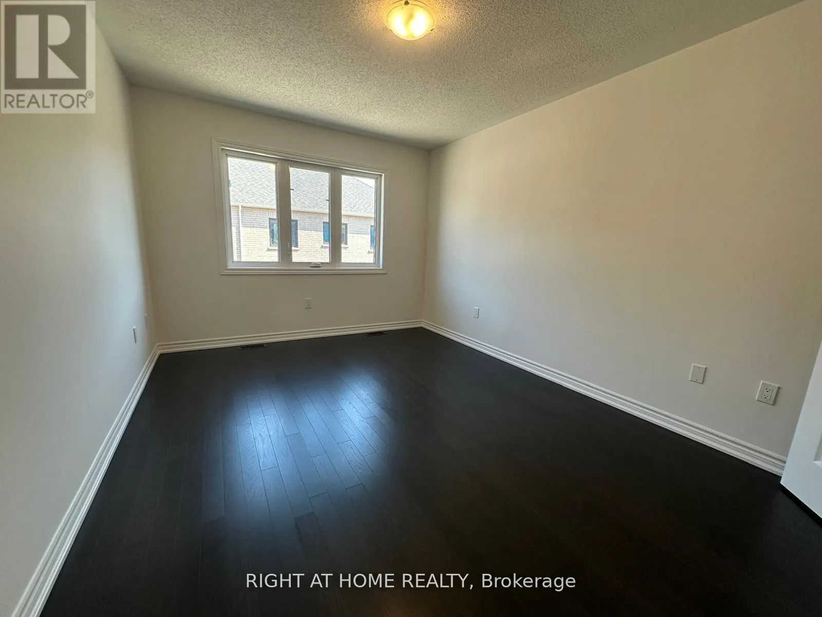 516 CELANDINE TERRACE